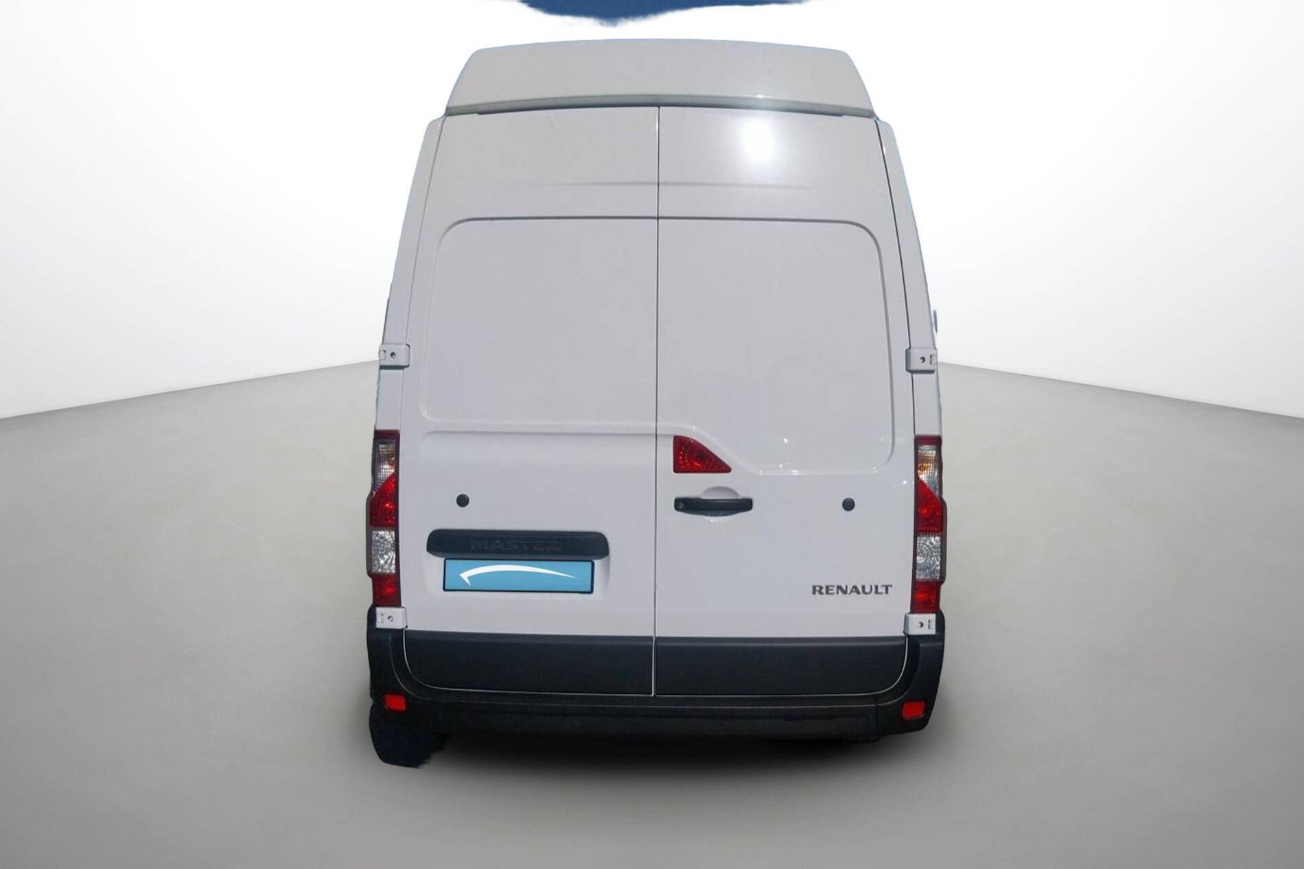 Vente en ligne Renault Master Fourgon MASTER FGN TRAC F3500 L3H3 BLUE DCI 135 au prix de 28 990 €