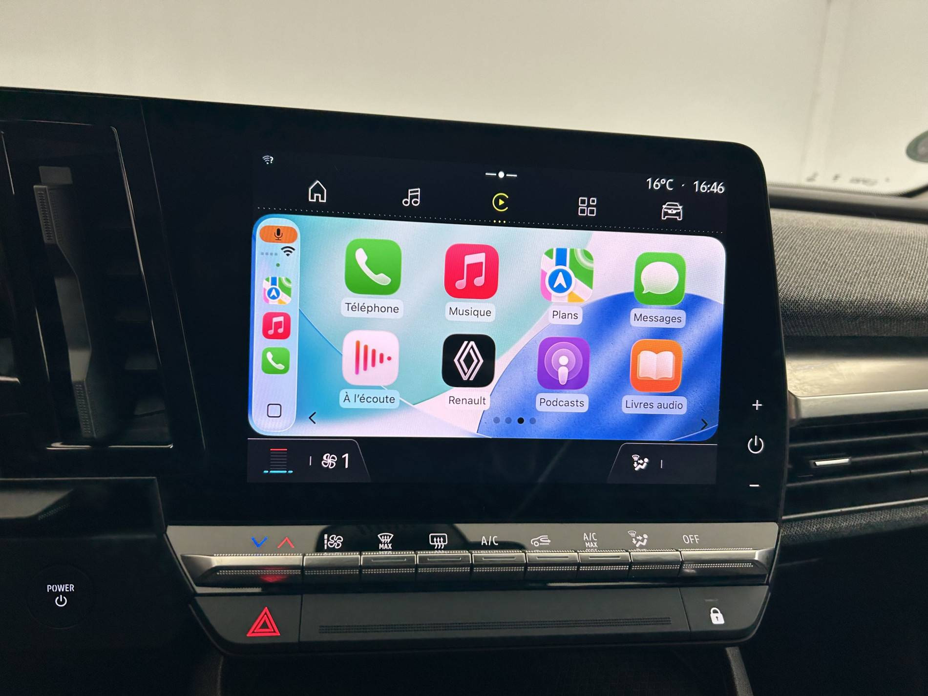 Vente en ligne Renault Megane E-Tech  EV60 220 ch super charge au prix de 21 690 €