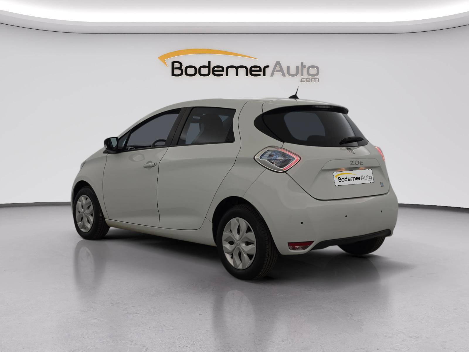 Vente en ligne Renault Zoé  achat intégral au prix de 7 890 €