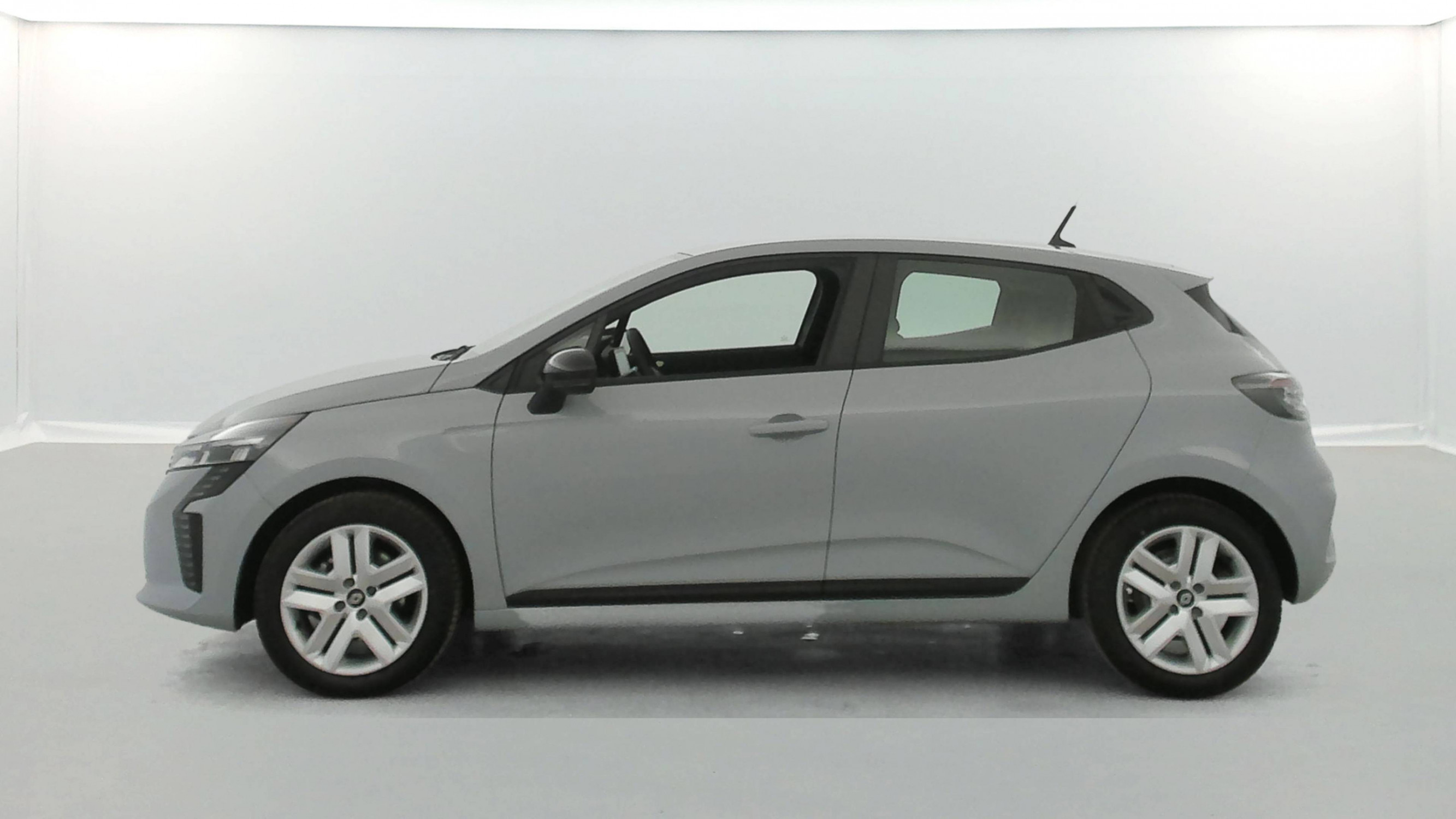 Vente en ligne Renault Clio 5 Clio Blue dCi 100 ch GSR2 au prix de 17 990 €