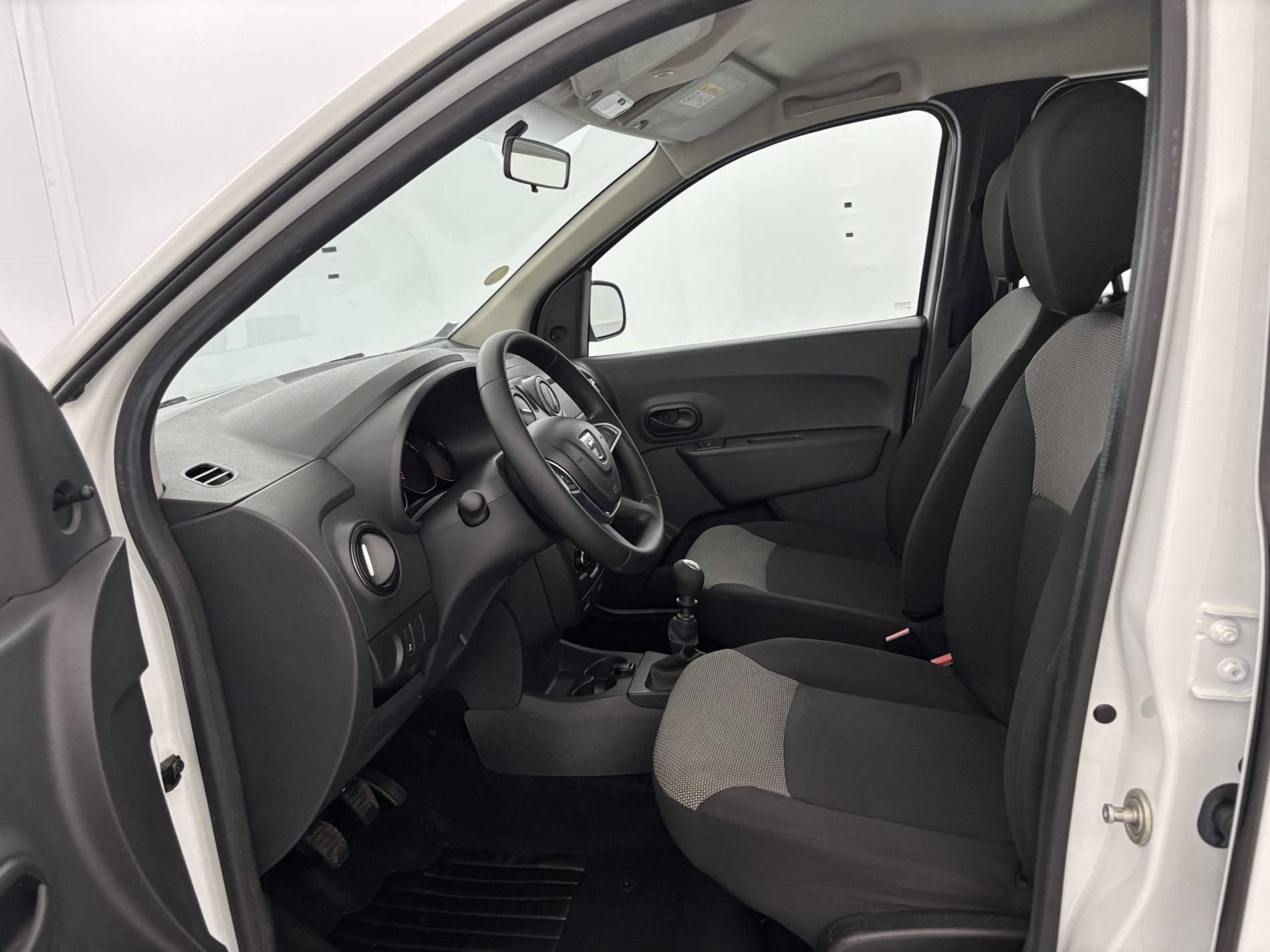 Vente en ligne Dacia Lodgy  Blue dCi 95 7 places au prix de 12 990 €