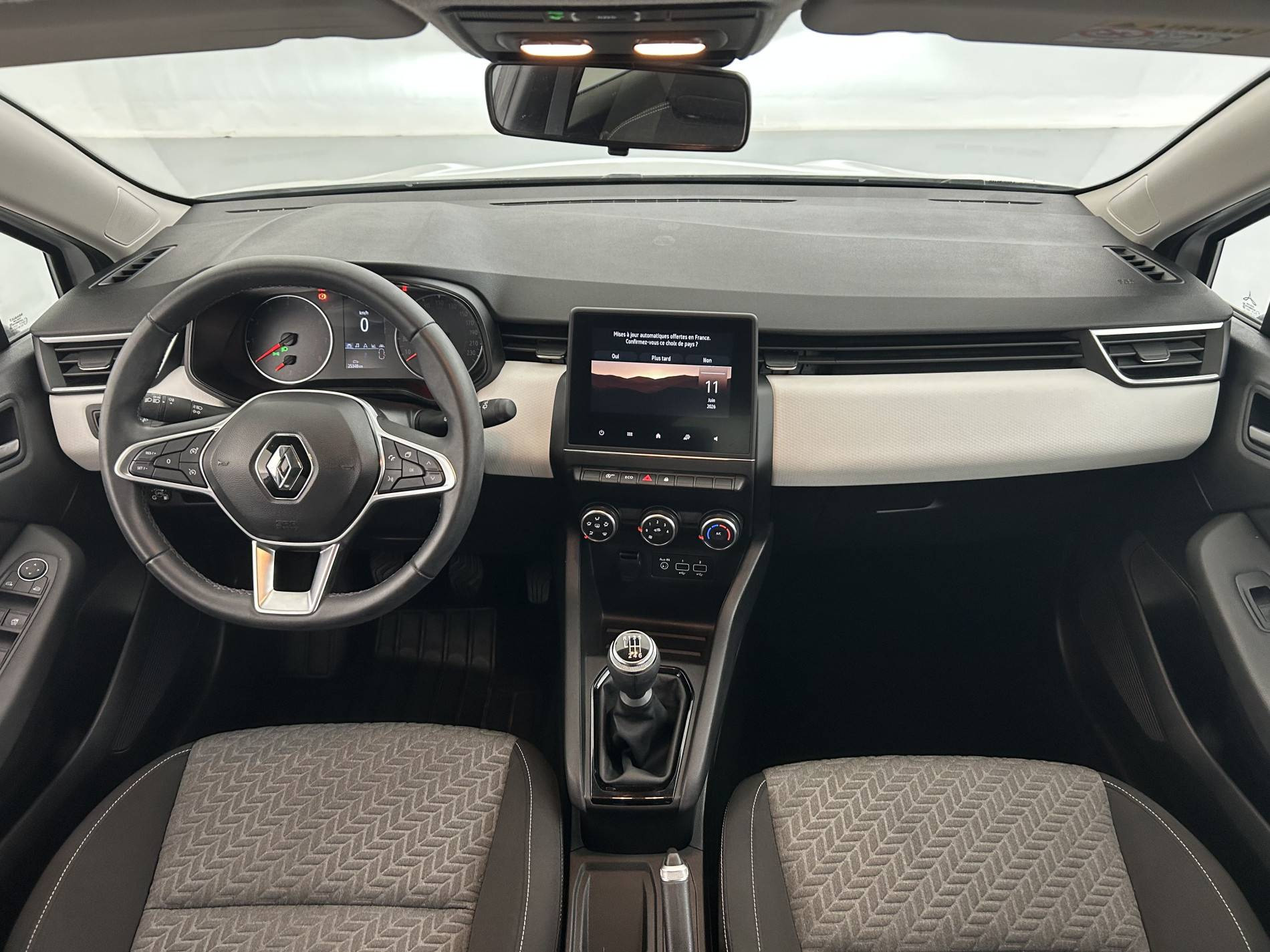 Vente en ligne Renault Clio 5 Clio TCe 100 GPL au prix de 13 990 €