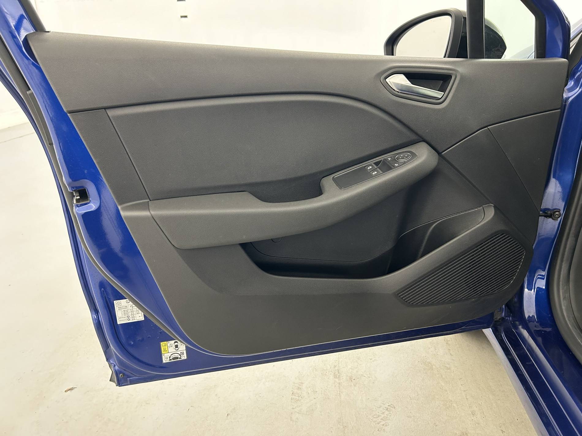 Vente en ligne Renault Clio 5 Clio TCe 90 au prix de 14 490 €