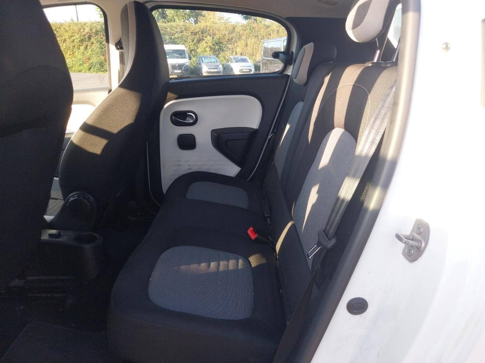 Vente en ligne Renault Twingo Electrique Twingo III E-Tech au prix de 10 200 €