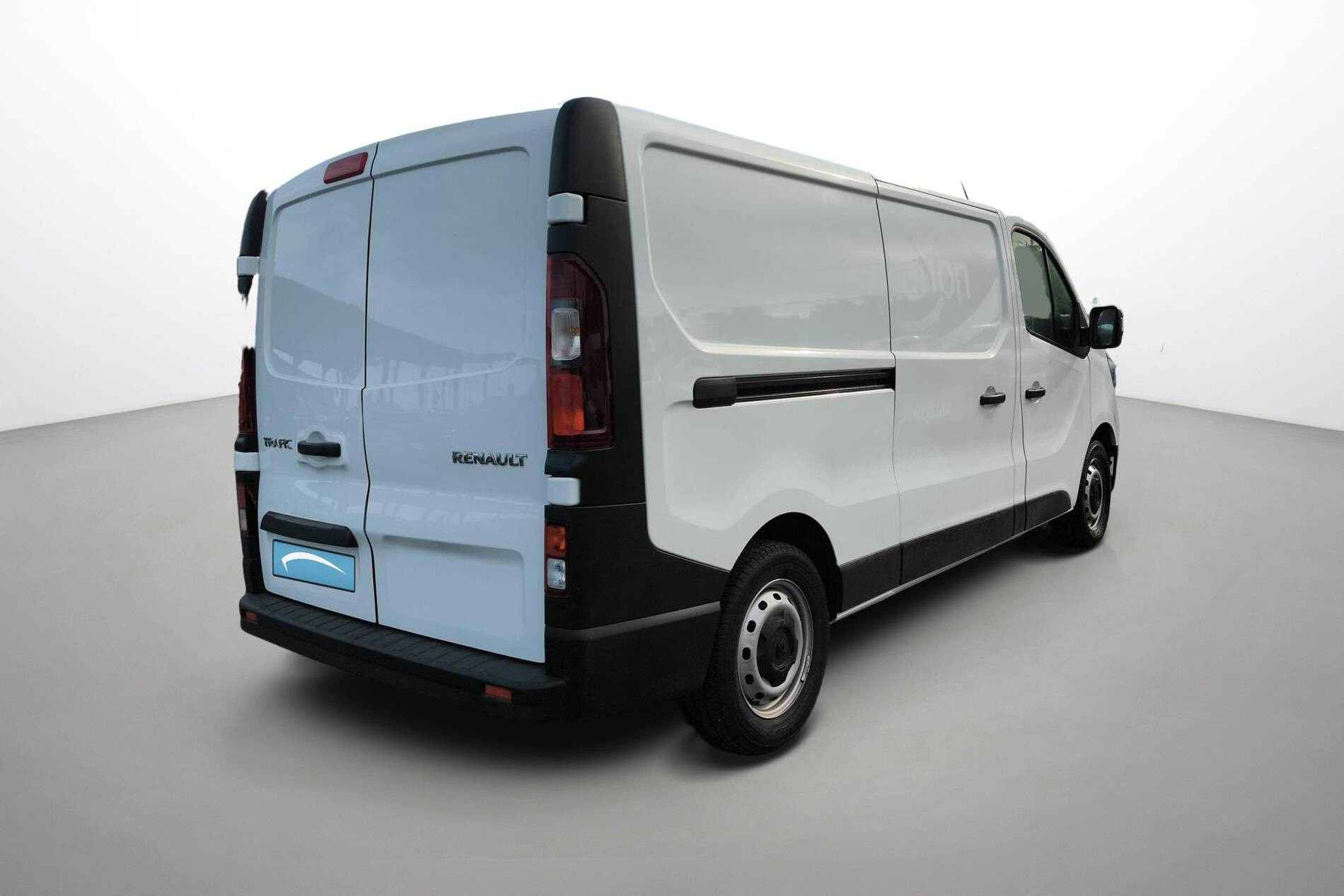 Vente en ligne Renault Trafic 3 Fourgon TRAFIC FGN L2H1 3000 KG BLUE DCI 130 au prix de 22 490 €