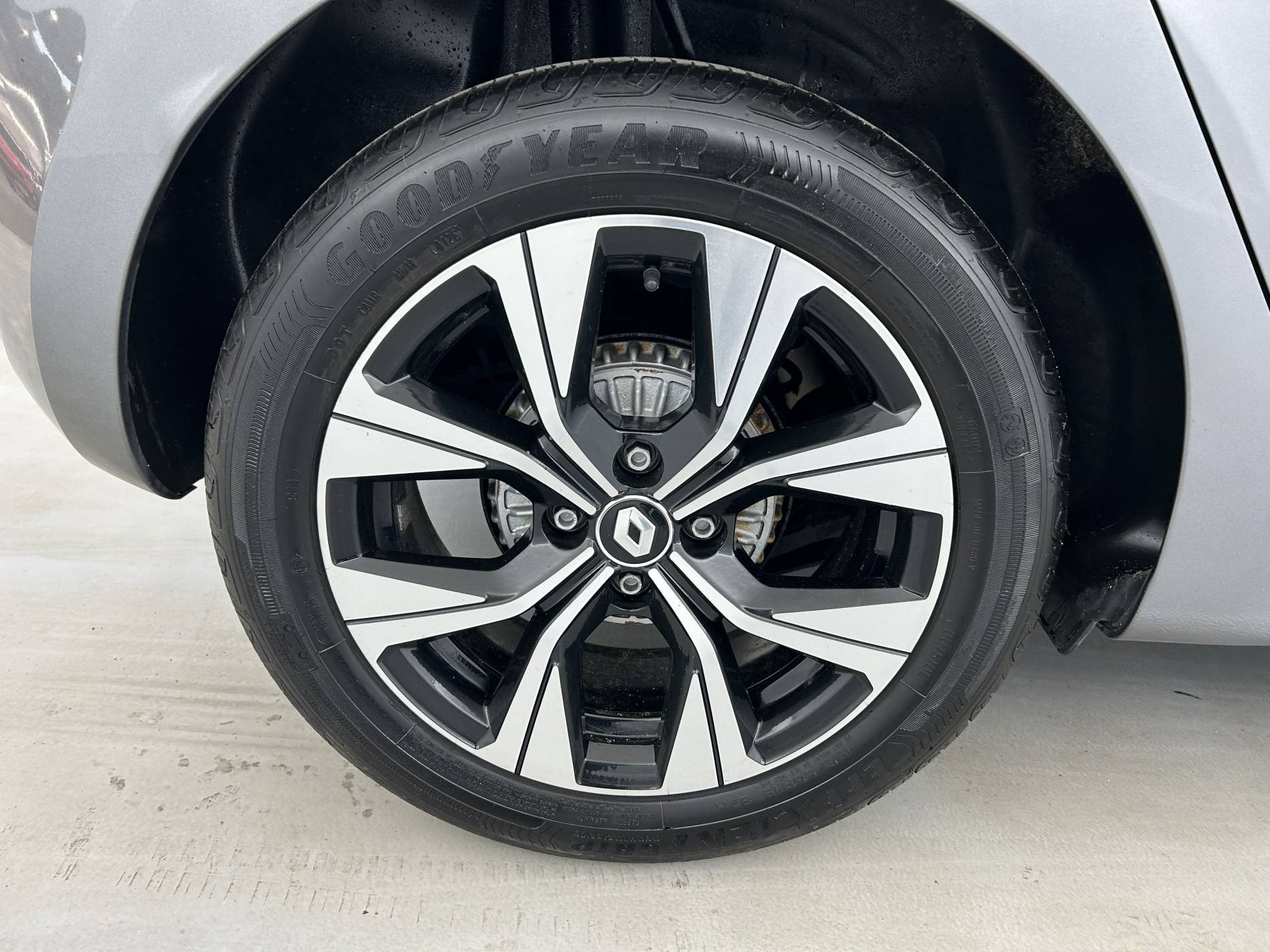 Vente en ligne Renault Clio 5 Clio TCe 90 au prix de 13 990 €