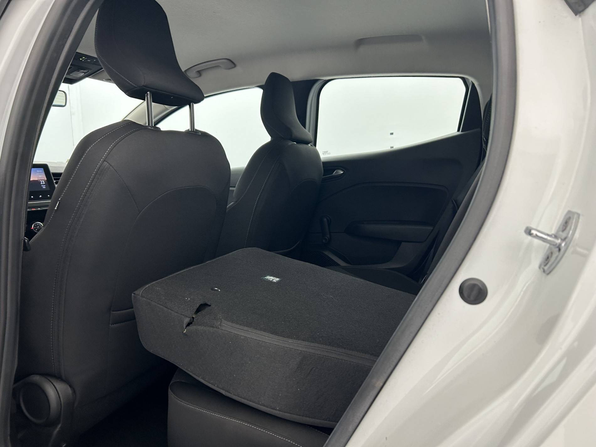 Vente en ligne Renault Clio 5 Clio TCe 90 - 21N au prix de 13 690 €