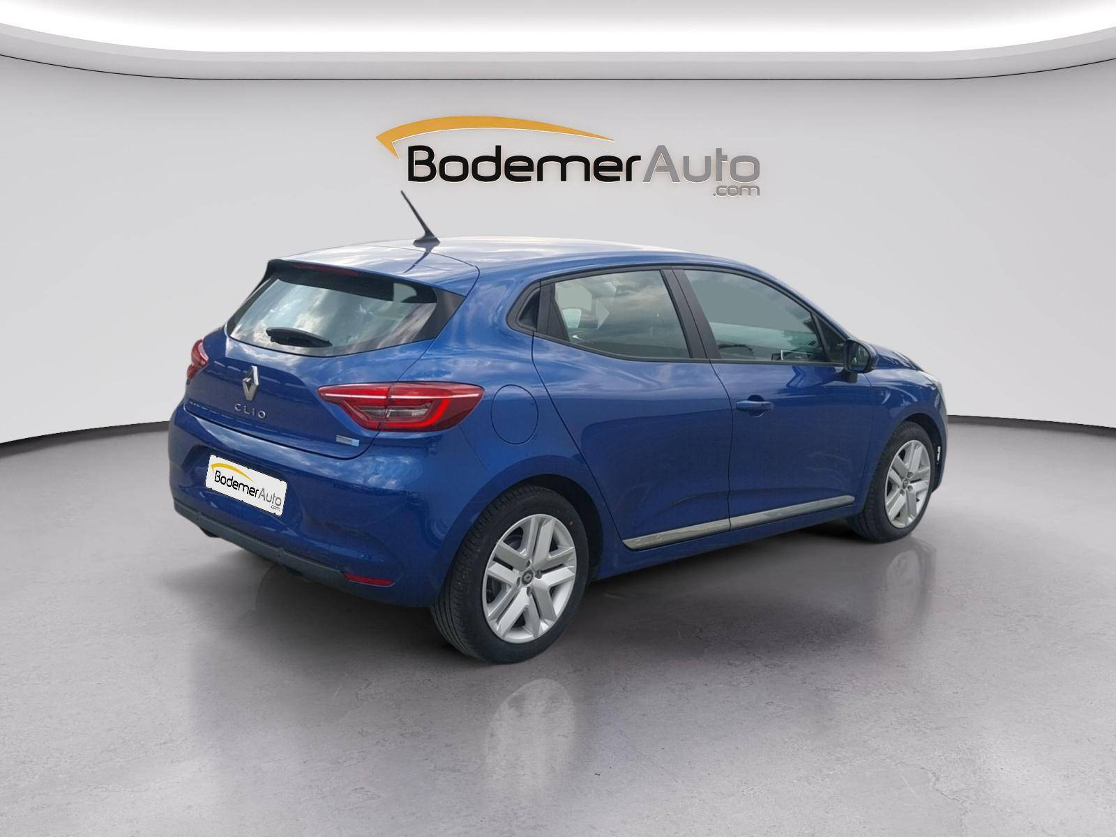 Vente en ligne Renault Clio 5 Clio E-Tech 140 - 21N au prix de 15 990 €