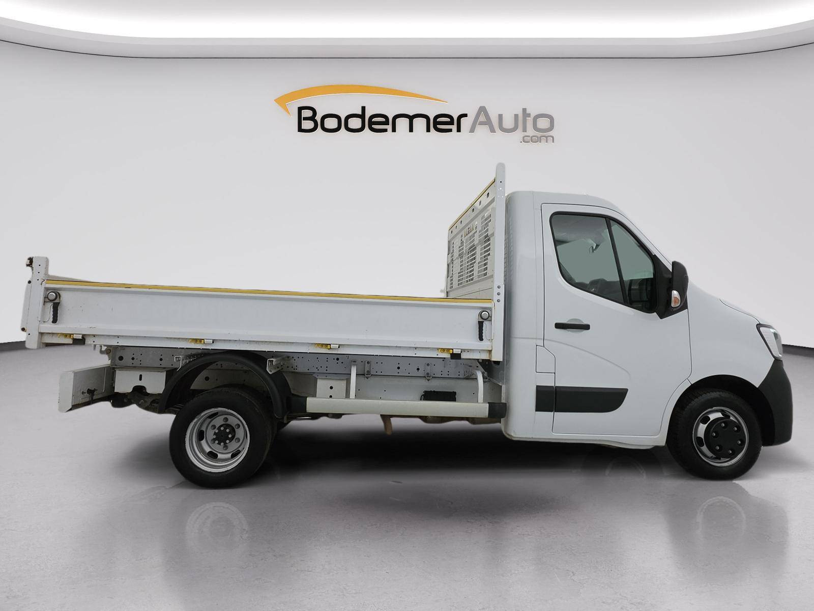 Vente en ligne Renault Master 3 Châssis Cabine MASTER CC PROP RJ3500 L2 PAFC BLUE DCI 130 EURO VI au prix de 29 990 €