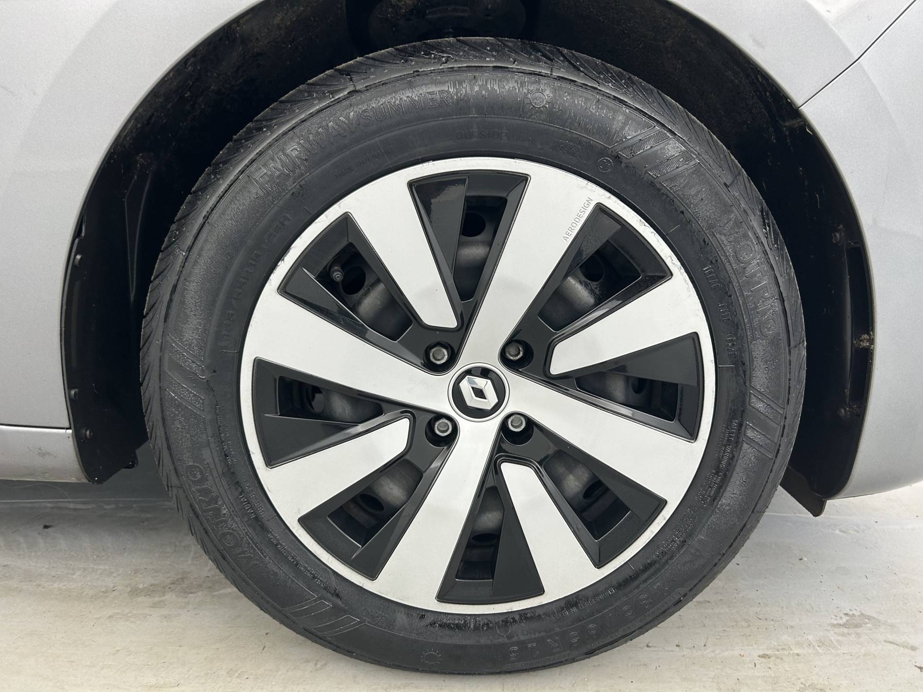 Vente en ligne Renault Clio 5 Clio TCe 90 au prix de 14 550 €