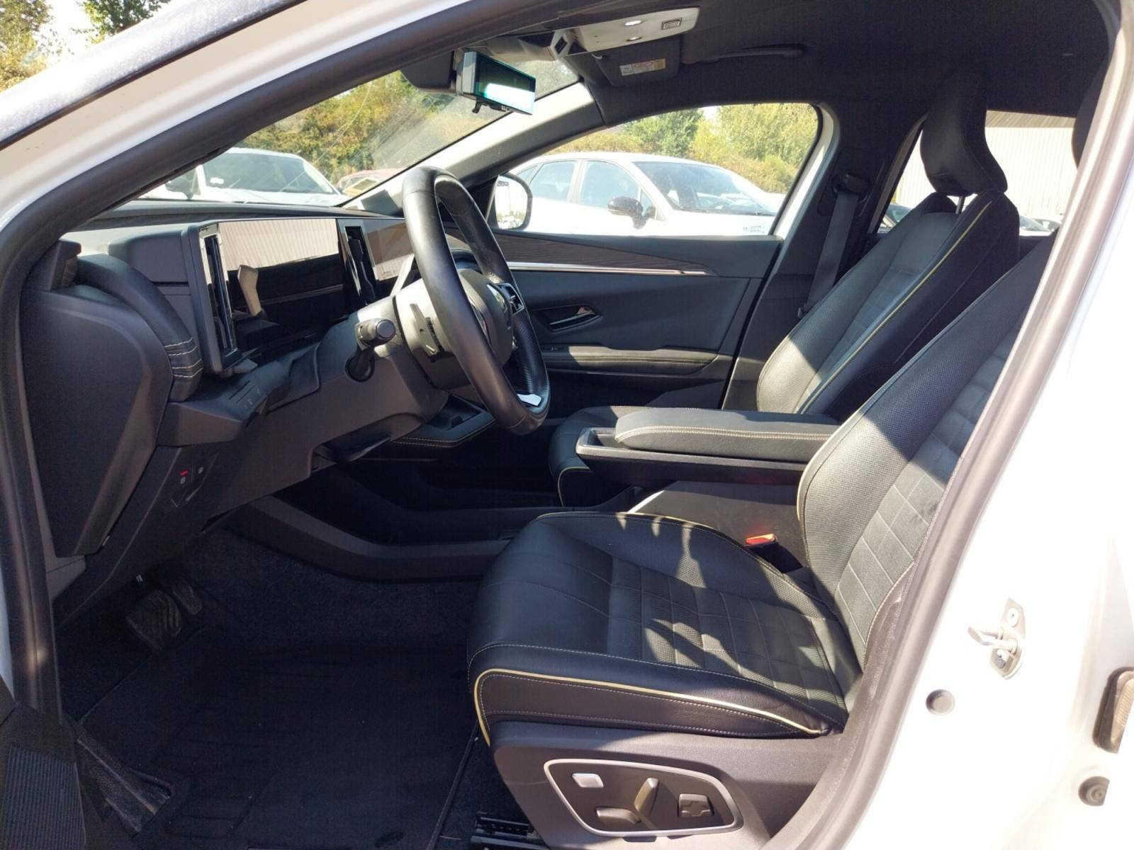 Vente en ligne Renault Megane E-Tech  EV60 220 ch super charge au prix de 27 490 €