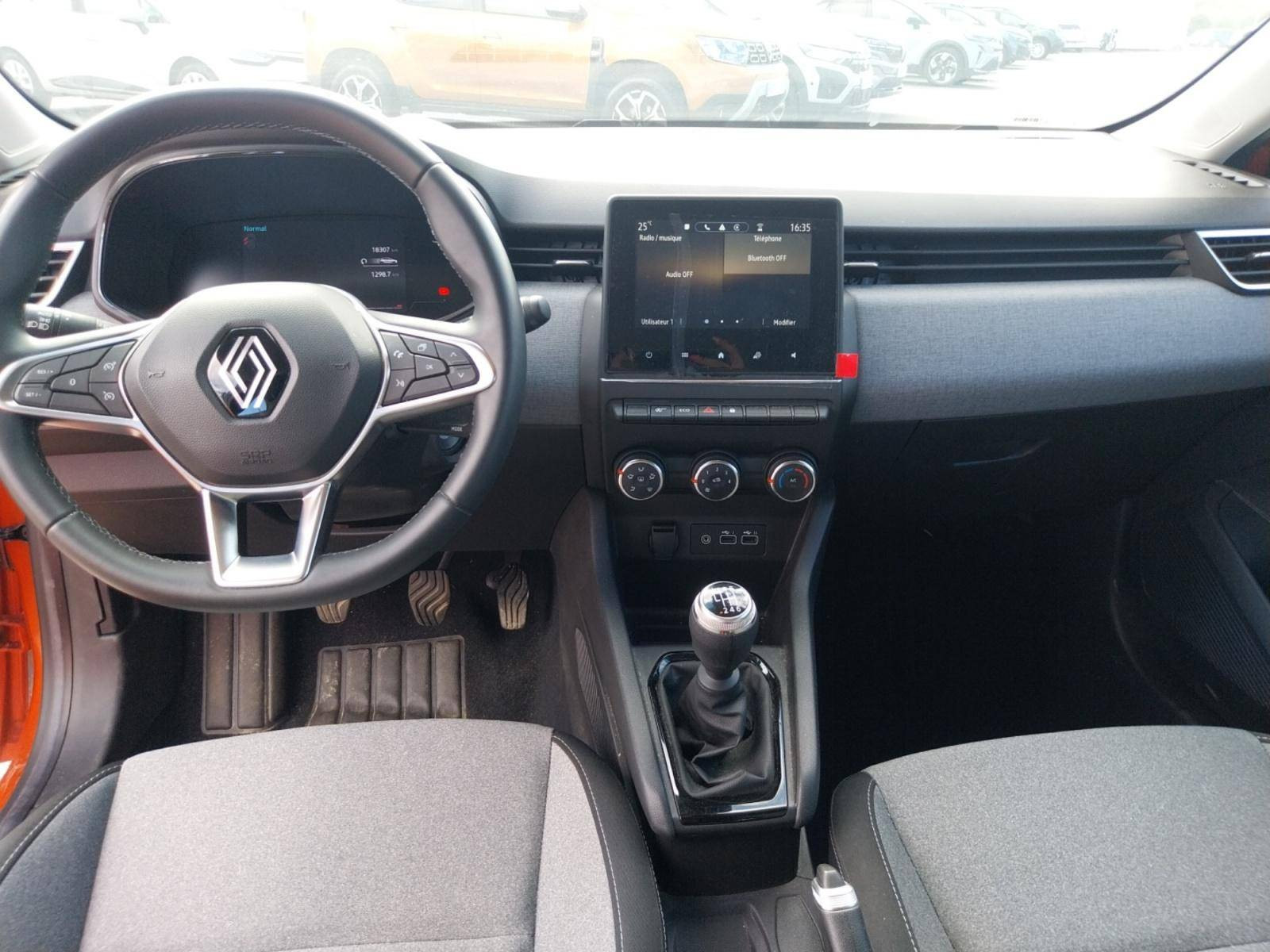 Vente en ligne Renault Clio 5 Clio TCe 90 au prix de 15 490 €