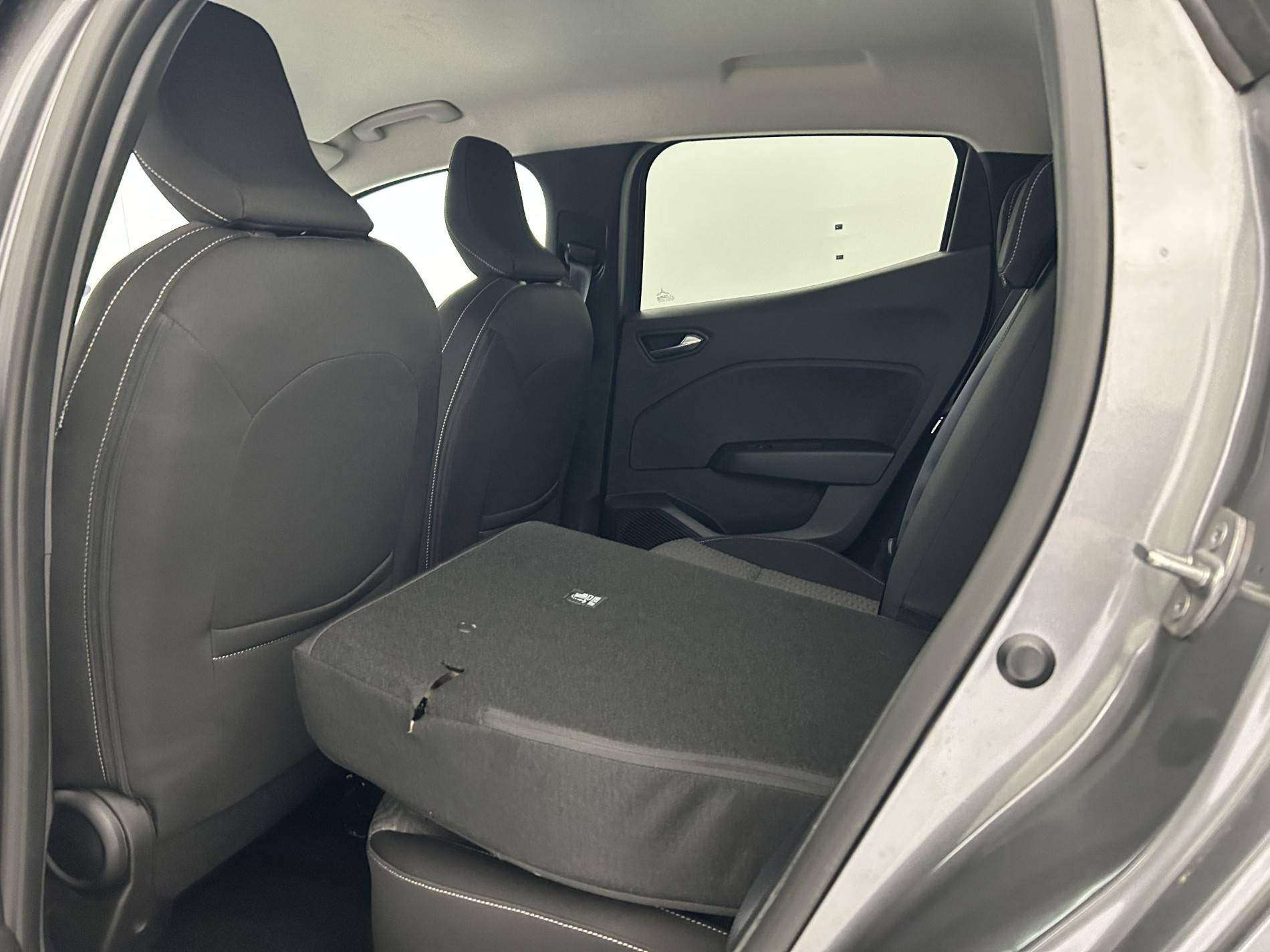 Vente en ligne Renault Clio 5 Clio TCe 90 au prix de 15 490 €