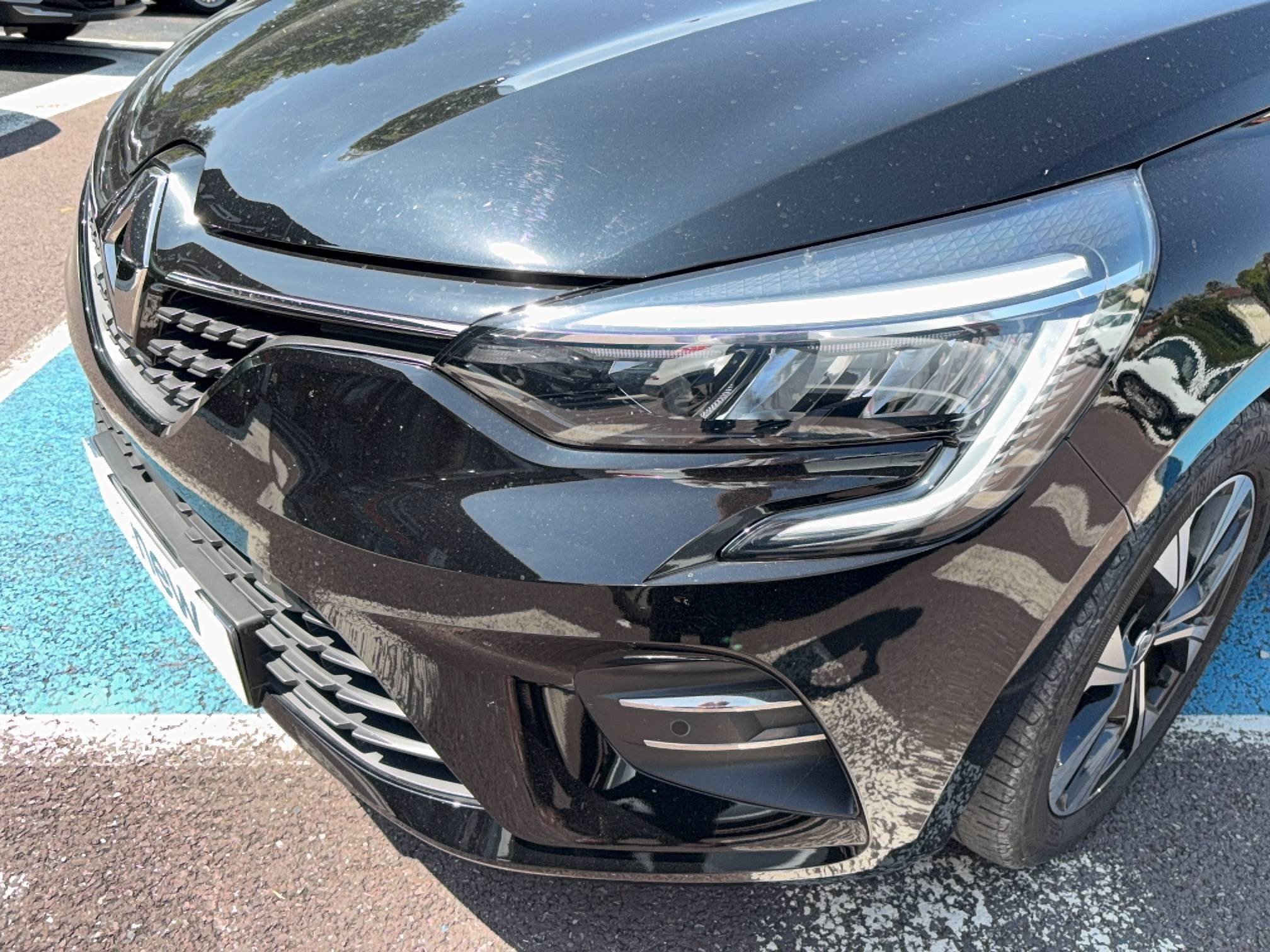 Vente en ligne Renault Clio 5 Clio TCe 100 GPL au prix de 14 590 €