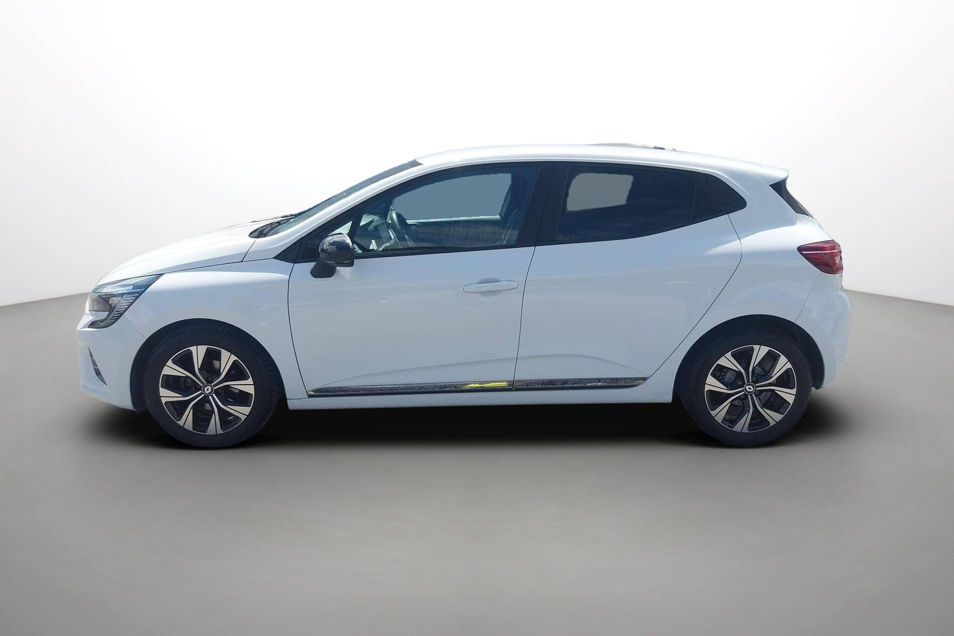 Vente en ligne Renault Clio 5 Clio TCe 90 au prix de 14 900 €