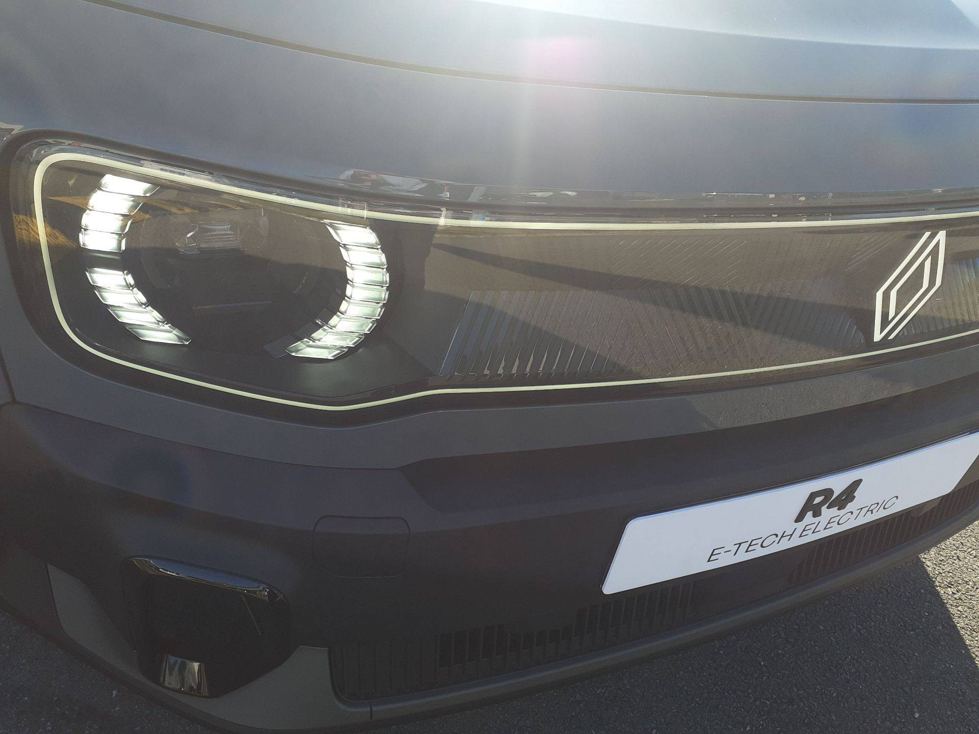 Vente en ligne Renault R4 E-Tech  150 ch autonomie confort au prix de 34 590 €