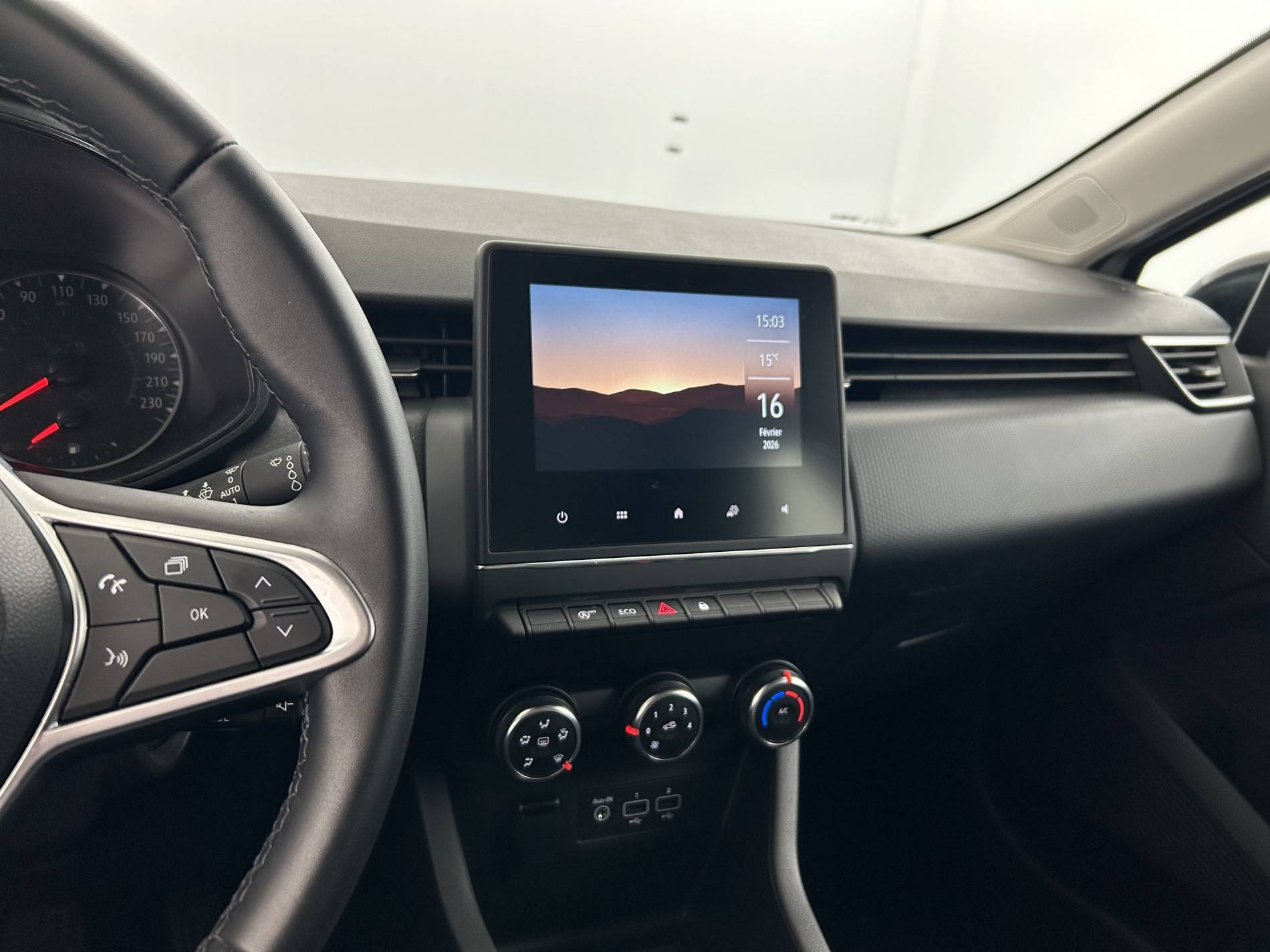 Vente en ligne Renault Clio 5 Clio TCe 90 au prix de 14 790 €