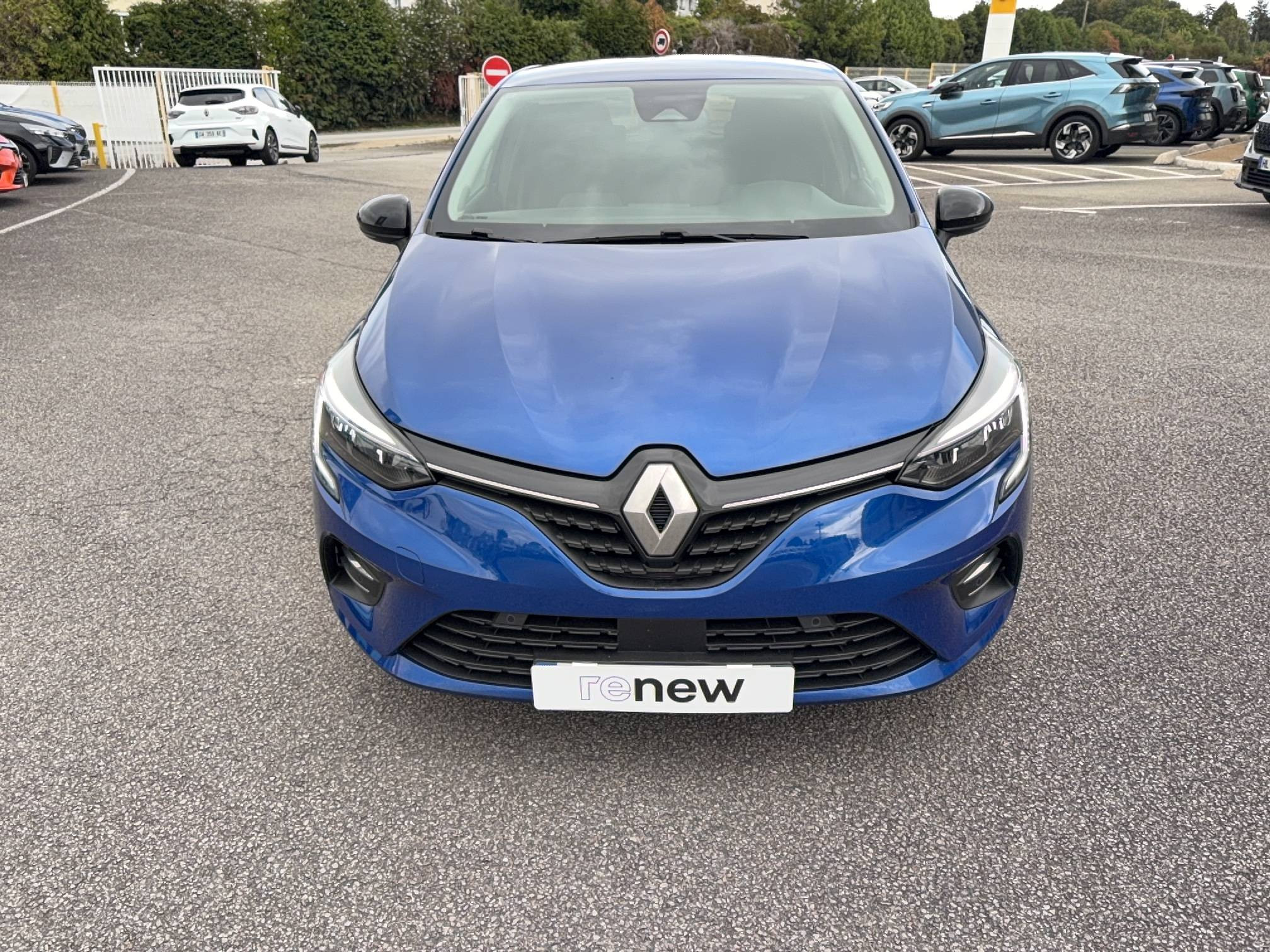 Vente en ligne Renault Clio 5 Clio E-Tech full hybrid 145 au prix de 16 490 €