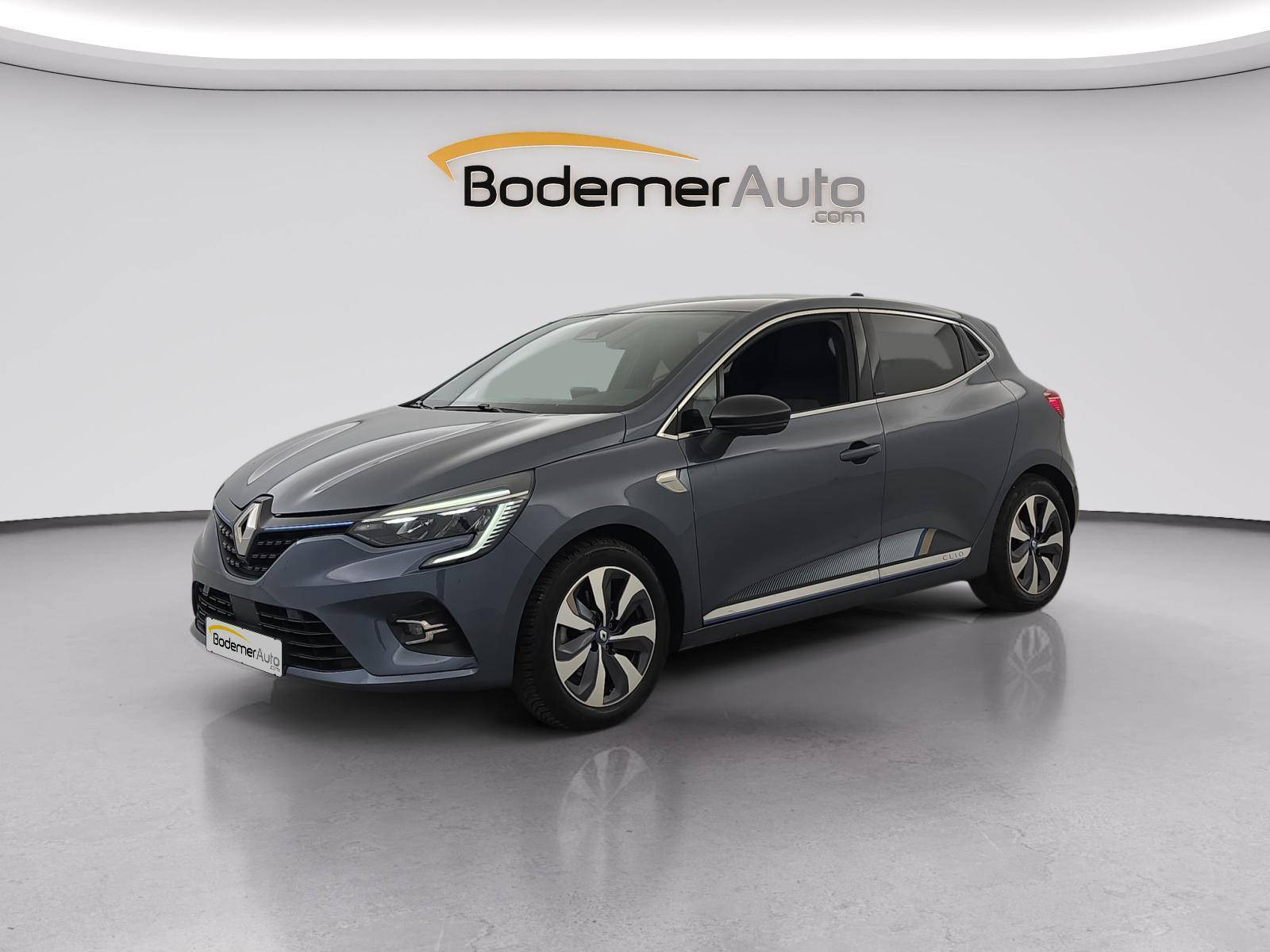 Renault Clio 5 Clio E-Tech 140 - 21 occasion de 2021 en vente à Concarneau