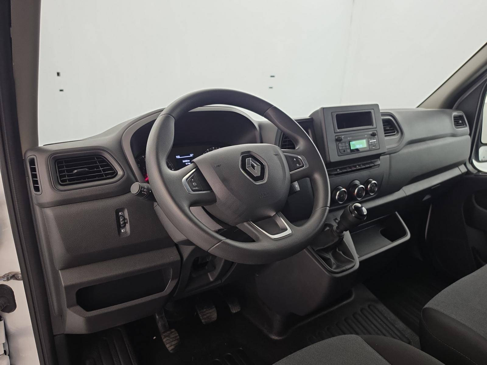 Vente en ligne Renault Master Fourgon MASTER FGN TRAC F3500 L2H2 BLUE DCI 135 au prix de 24 000 €
