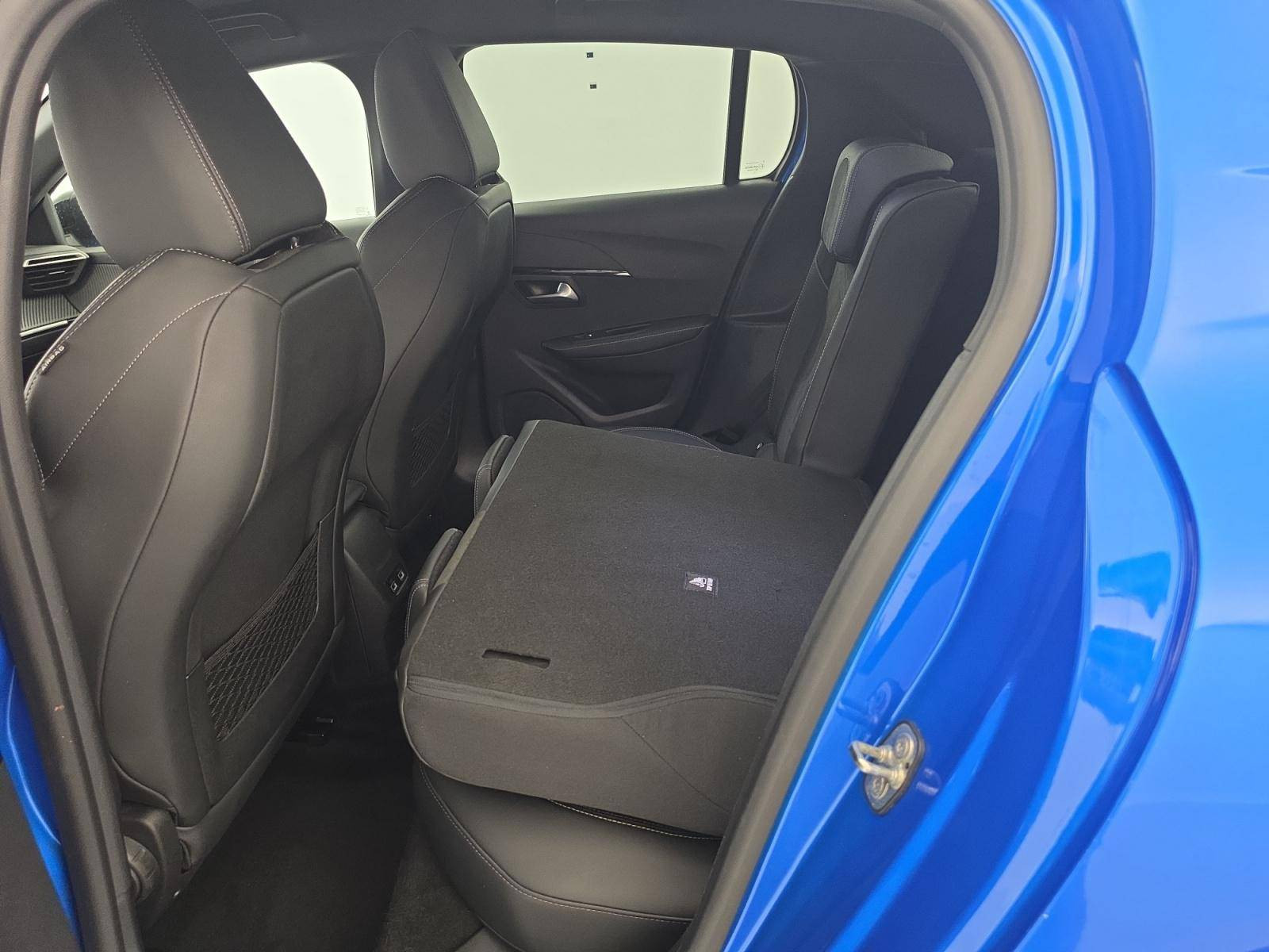 Vente en ligne Peugeot E-208  50 kWh 136ch au prix de 16 490 €