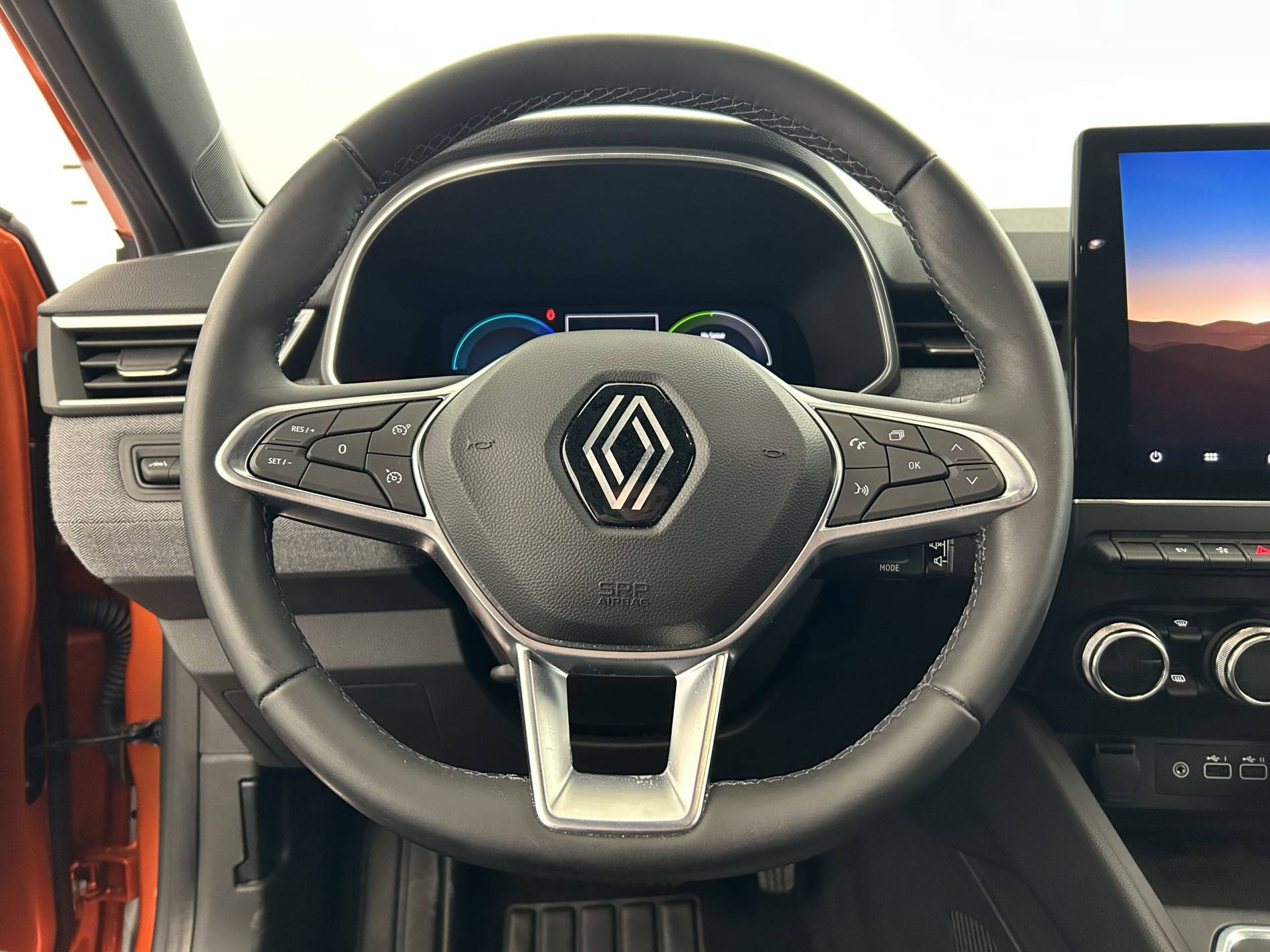 Vente en ligne Renault Clio 5 Clio E-Tech full hybrid 145 au prix de 18 990 €