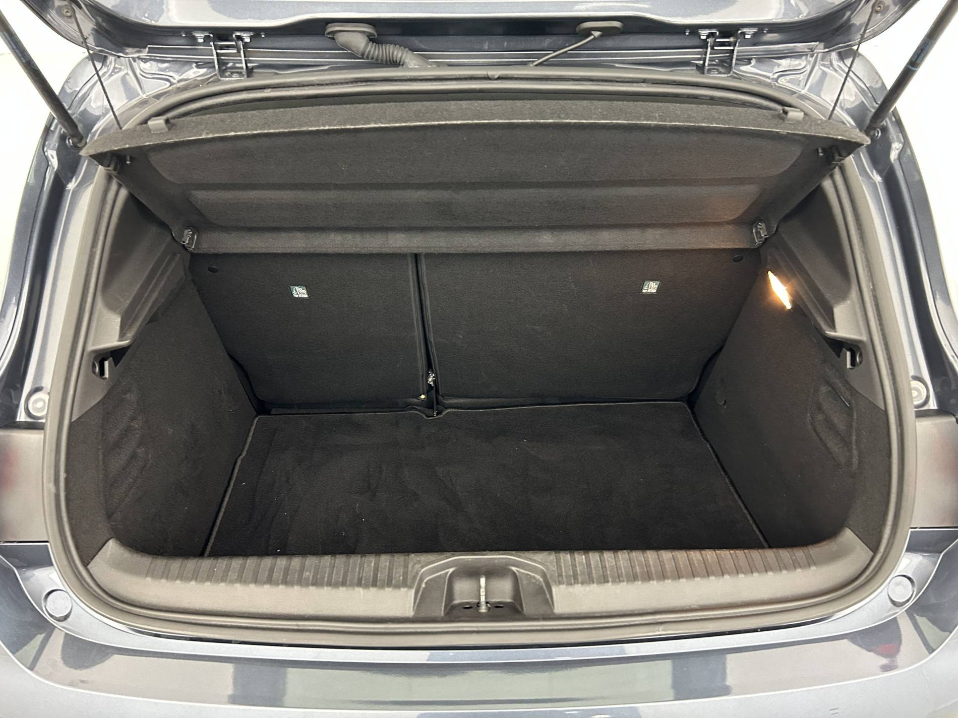 Vente en ligne Renault Clio 5 Clio TCe 90 - 21 au prix de 13 490 €