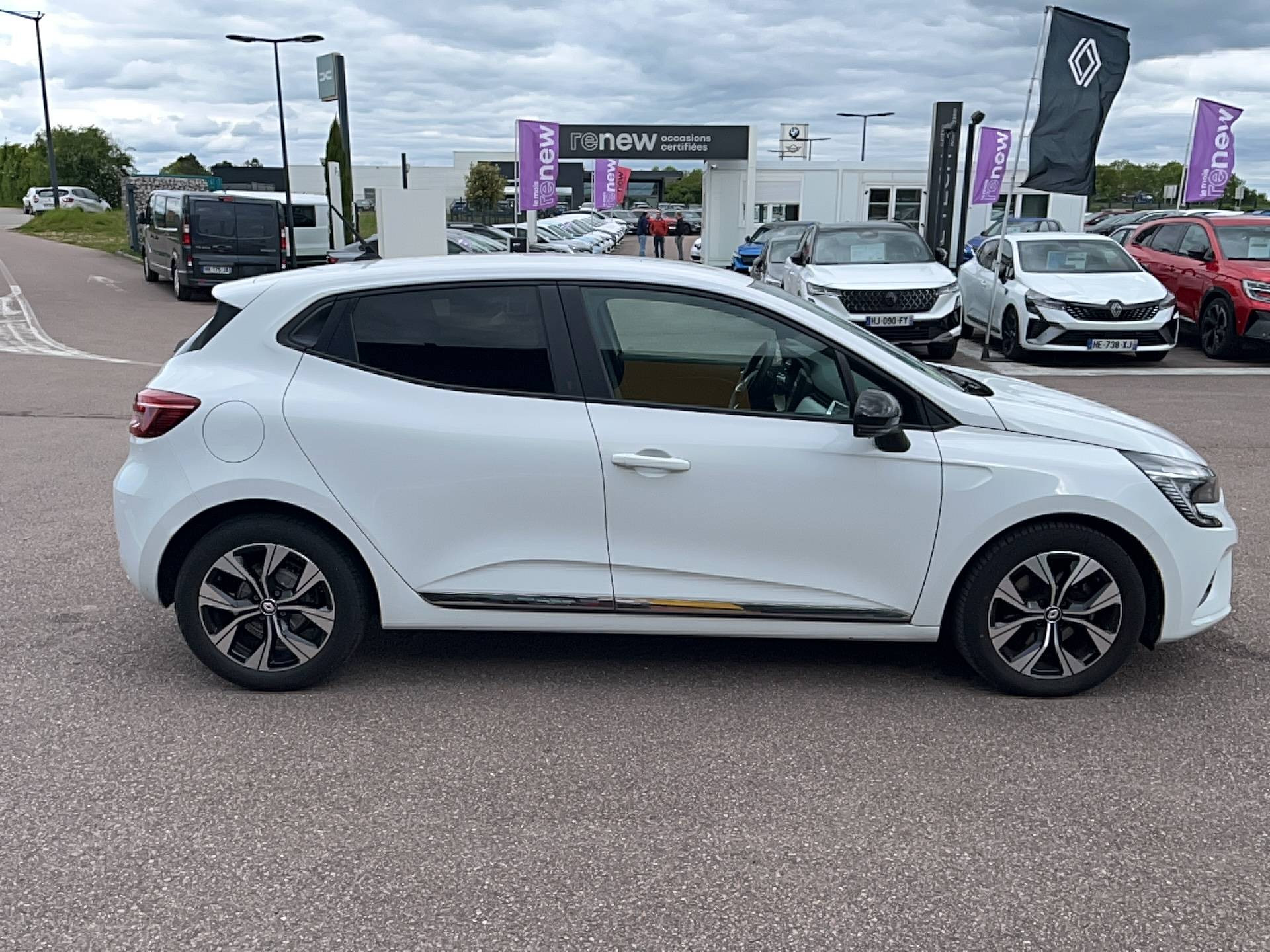 Vente en ligne Renault Clio 5 Clio Blue dCi 100 au prix de 16 991 €