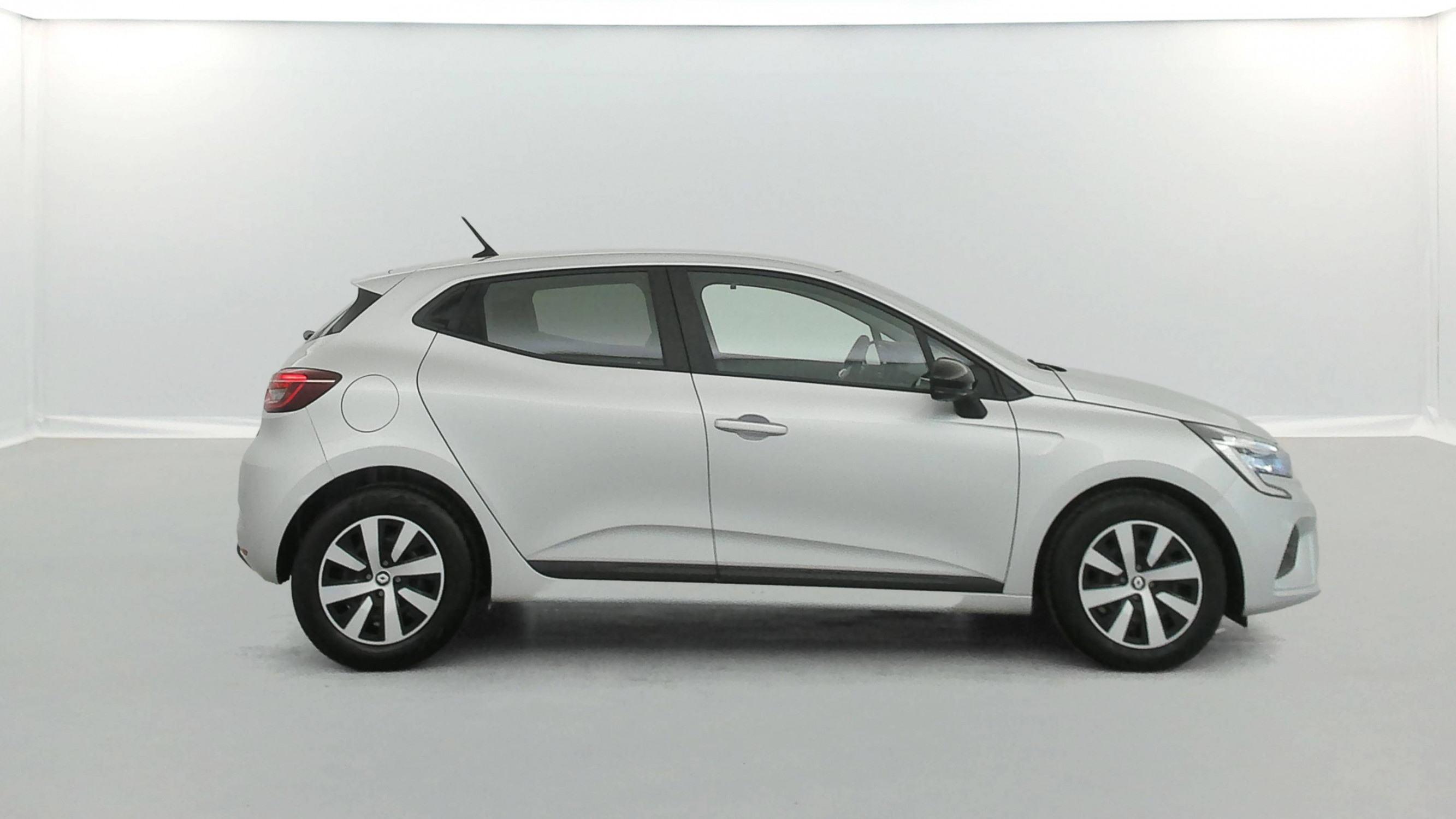 Vente en ligne Renault Clio 5 Clio TCe 90 au prix de 13 990 €