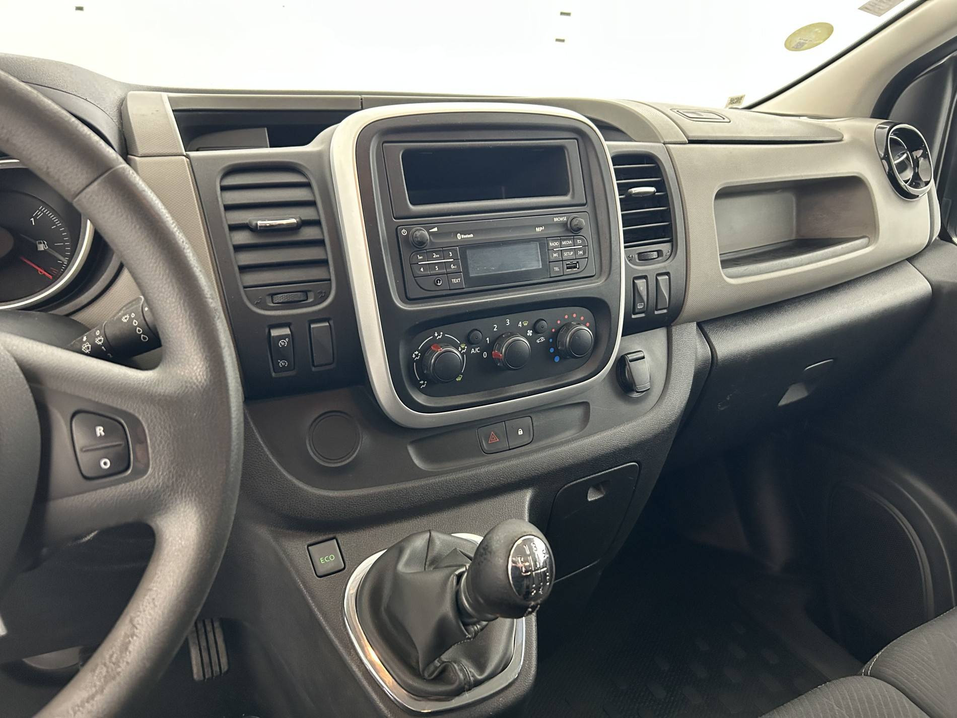 Vente en ligne Renault Trafic Cabine Approfondie TRAFIC CA L1H1 1000 KG DCI 120 E6 au prix de 15 990 €