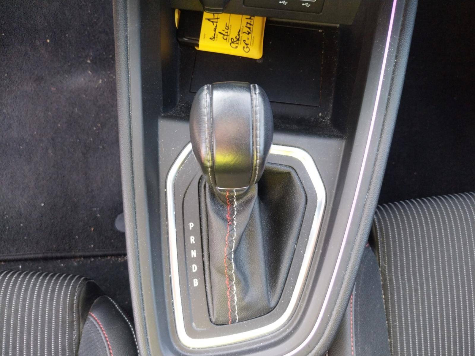 Vente en ligne Renault Clio 5 Clio E-Tech hybride 145 au prix de 19 490 €