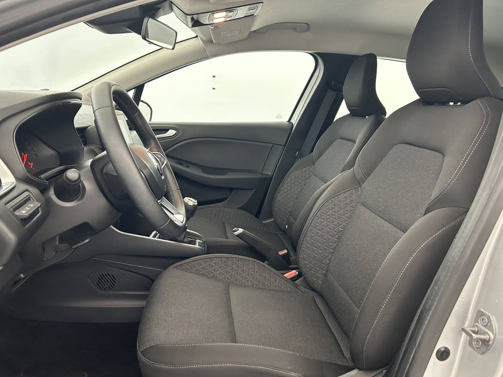 Vente en ligne Renault Clio 5 Clio TCe 90 au prix de 13 990 €