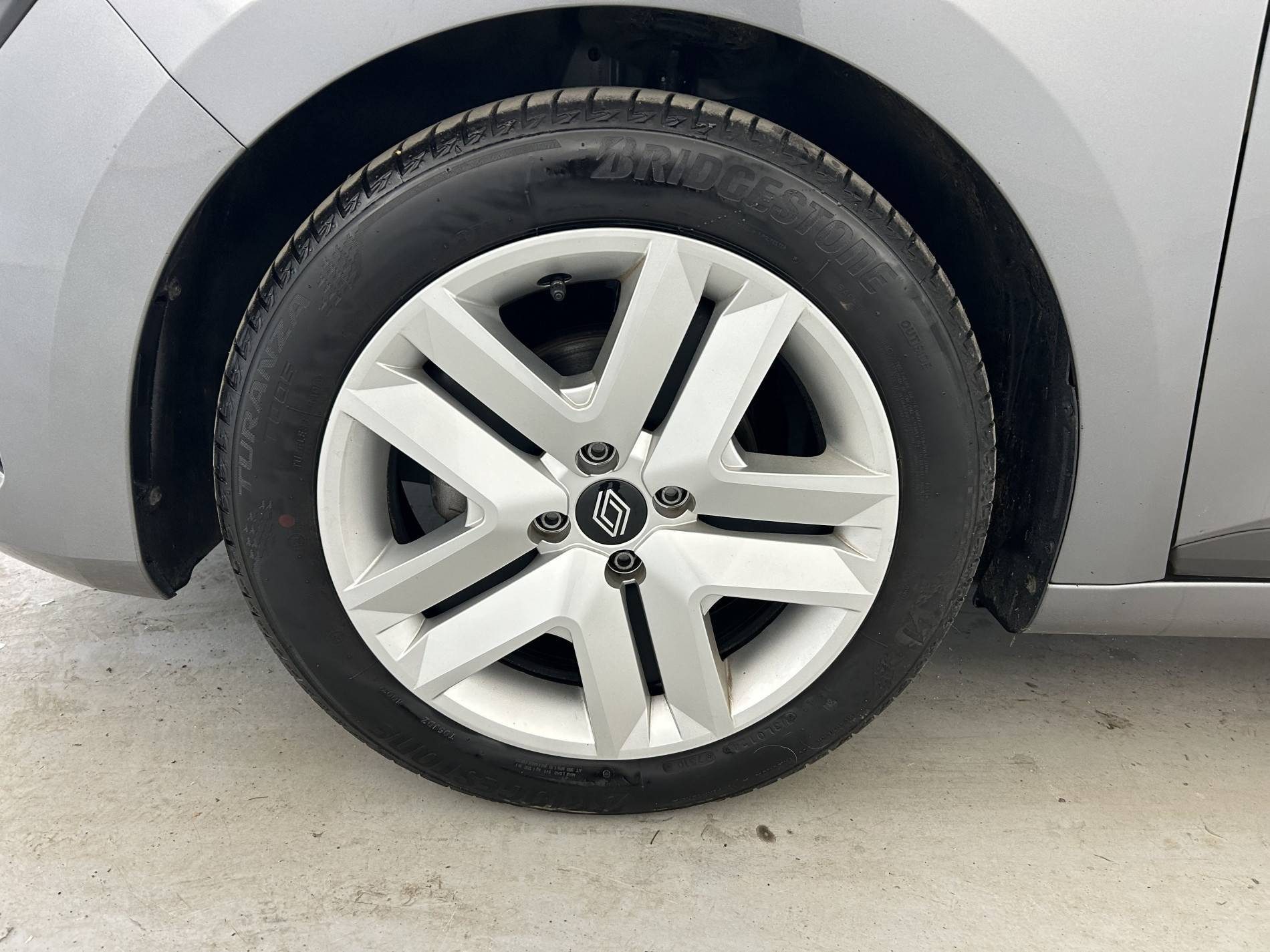 Vente en ligne Renault Clio 5 Clio TCe 90 au prix de 15 490 €