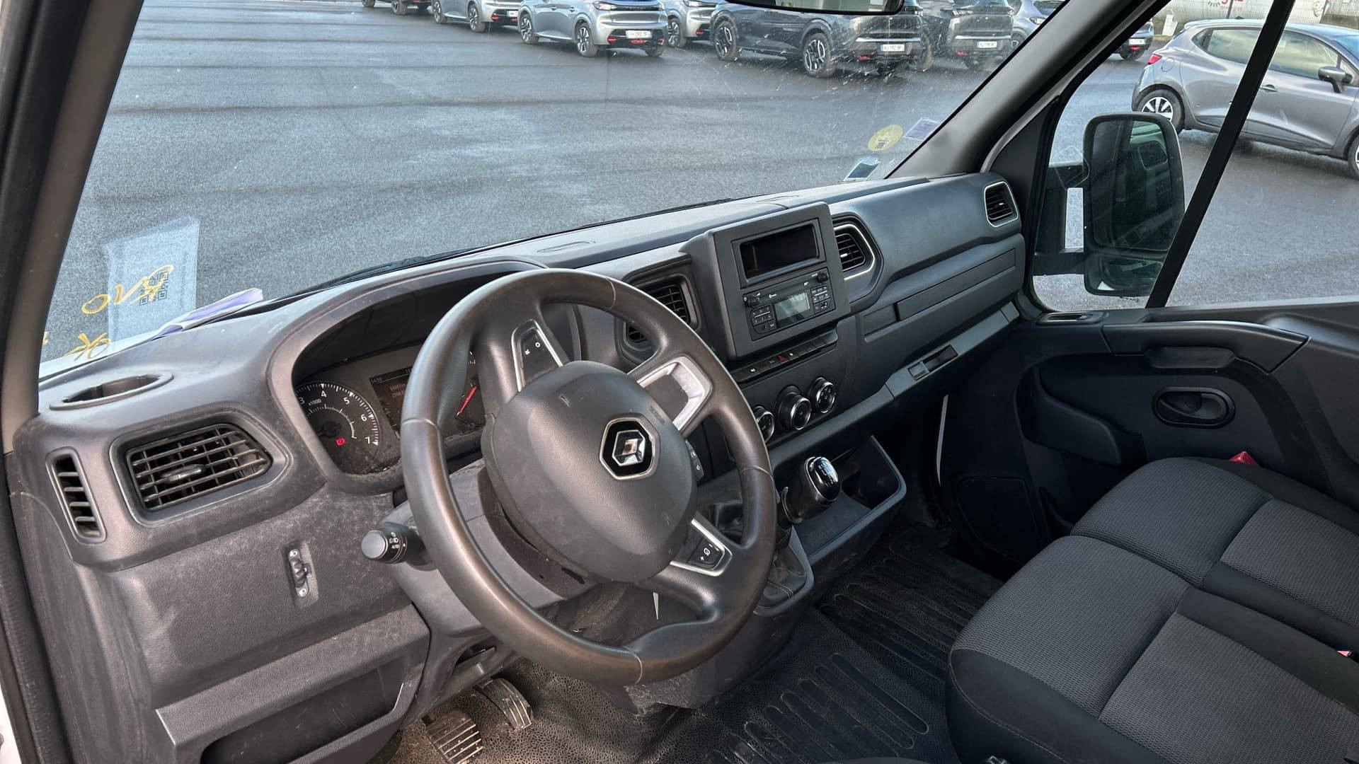 Vente en ligne Renault Master 3 Châssis Cabine MASTER CC PROP RJ3500 PAF AR COURT L2 DCI 130 au prix de 26 990 €