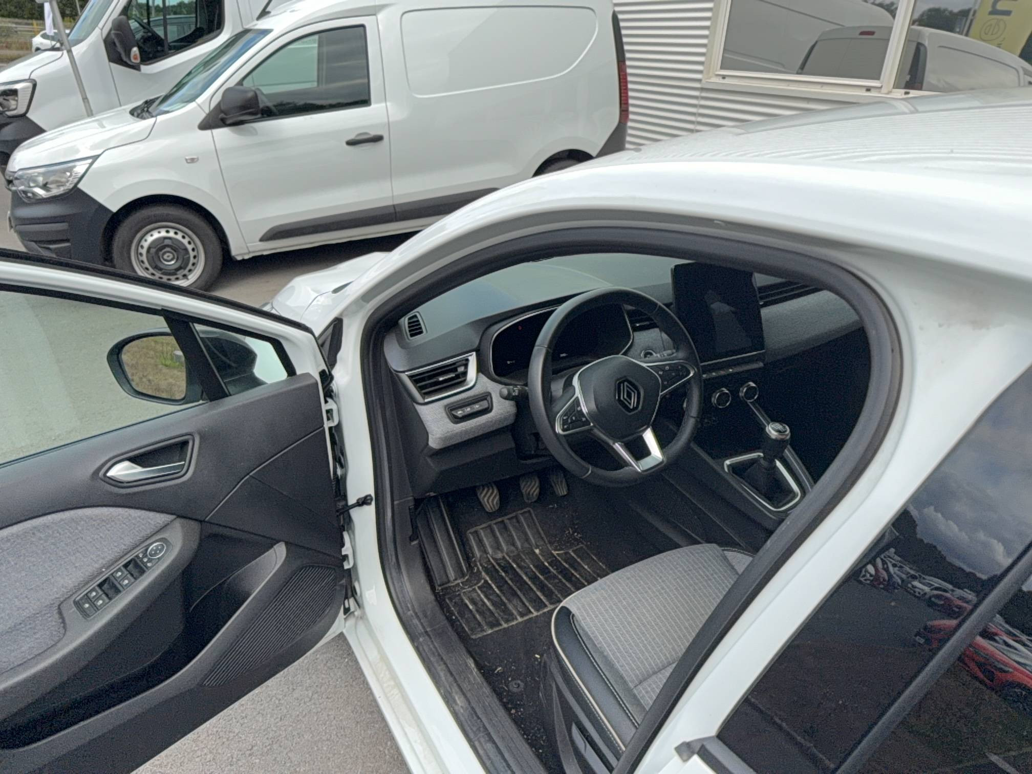 Vente en ligne Renault Clio 5 Clio TCe 90 au prix de 16 390 €