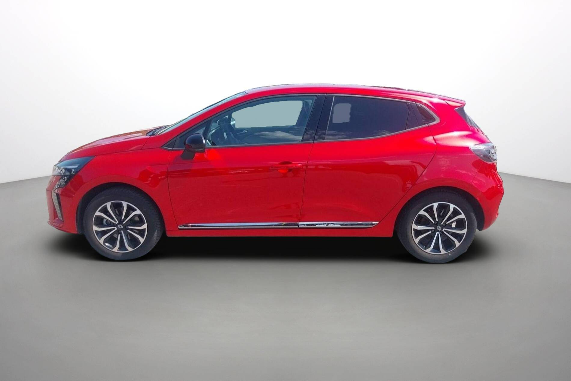 Vente en ligne Renault Clio 5 Clio E-Tech full hybrid 145 ch GSR2 au prix de 20 990 €