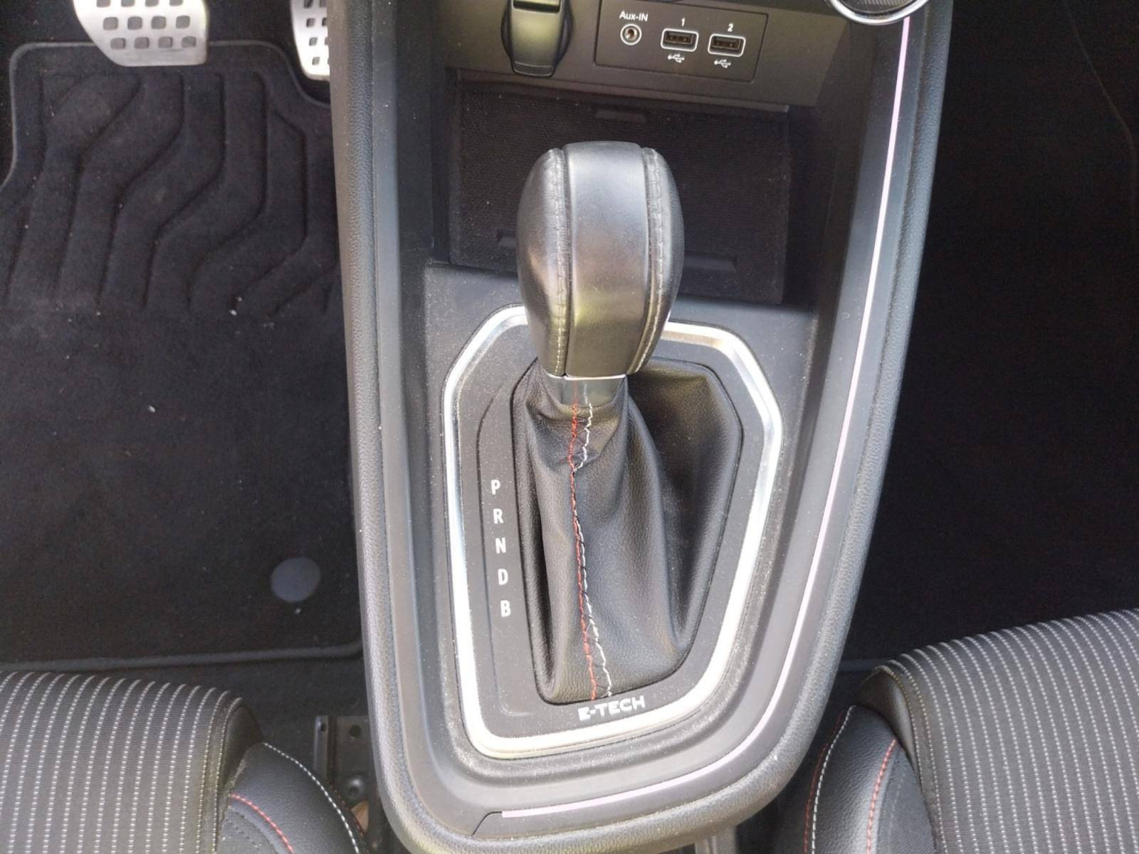 Vente en ligne Renault Clio 5 Clio E-Tech 140 - 21N au prix de 18 990 €