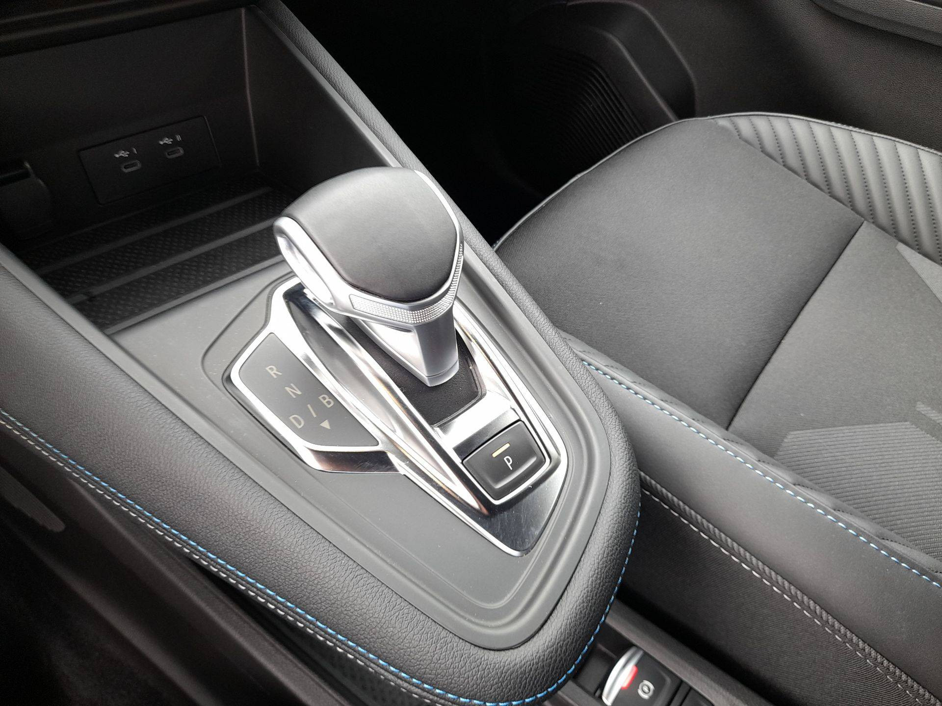 Vente en ligne Renault Symbioz  E-Tech full hybrid 145 au prix de 29 990 €