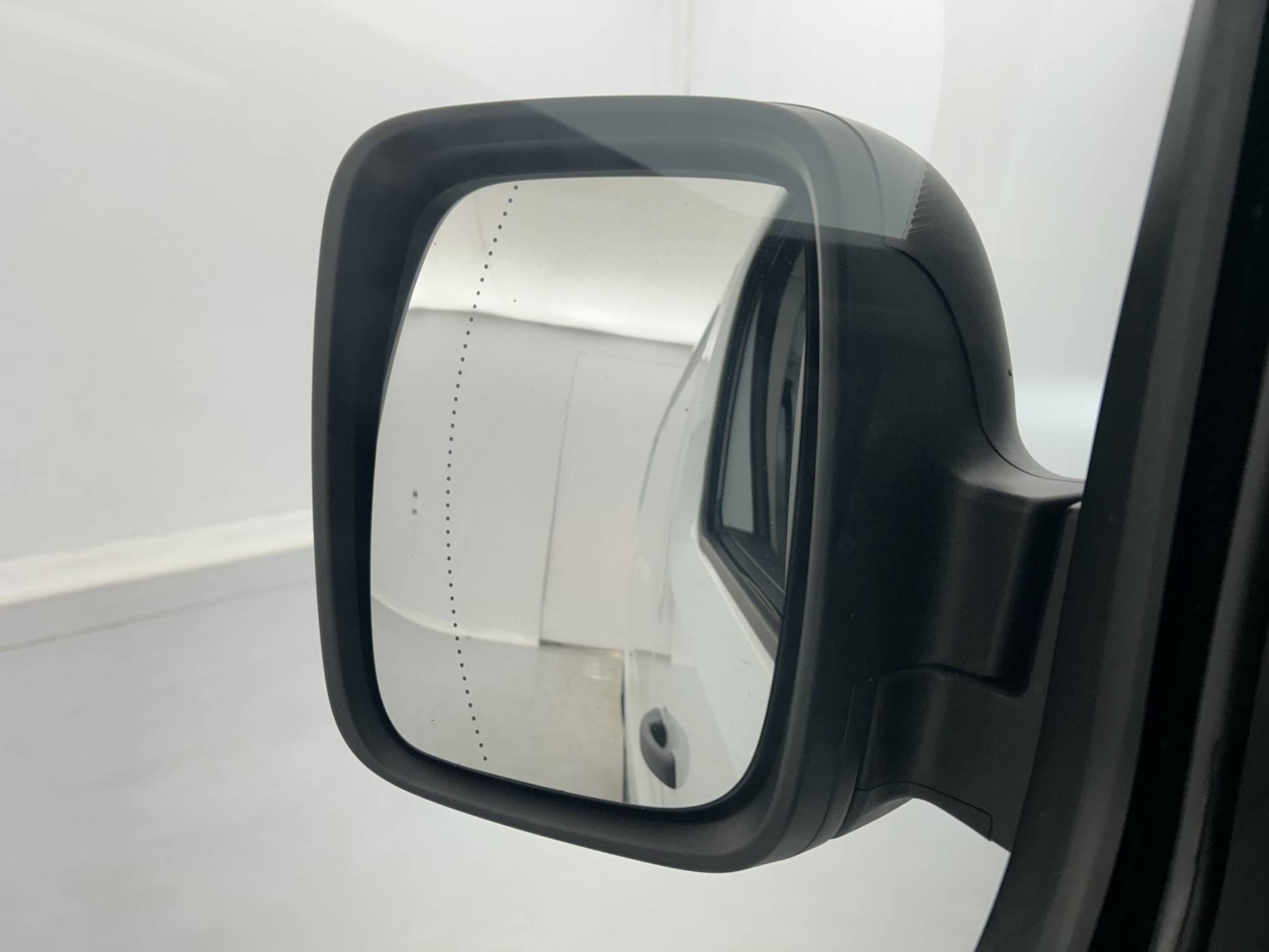 Vente en ligne Renault Trafic FG CF L1H1 3T blue dci 130 E6E au prix de 24 990 €