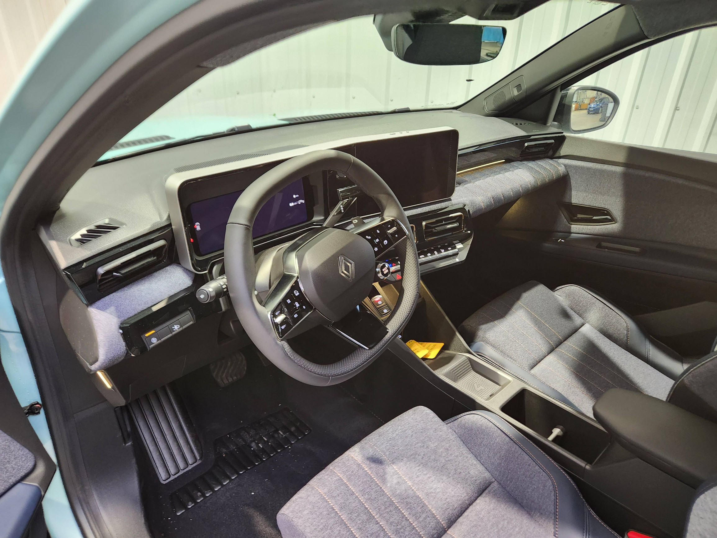Vente en ligne Renault R4 E-Tech  150 ch autonomie confort au prix de 34 890 €