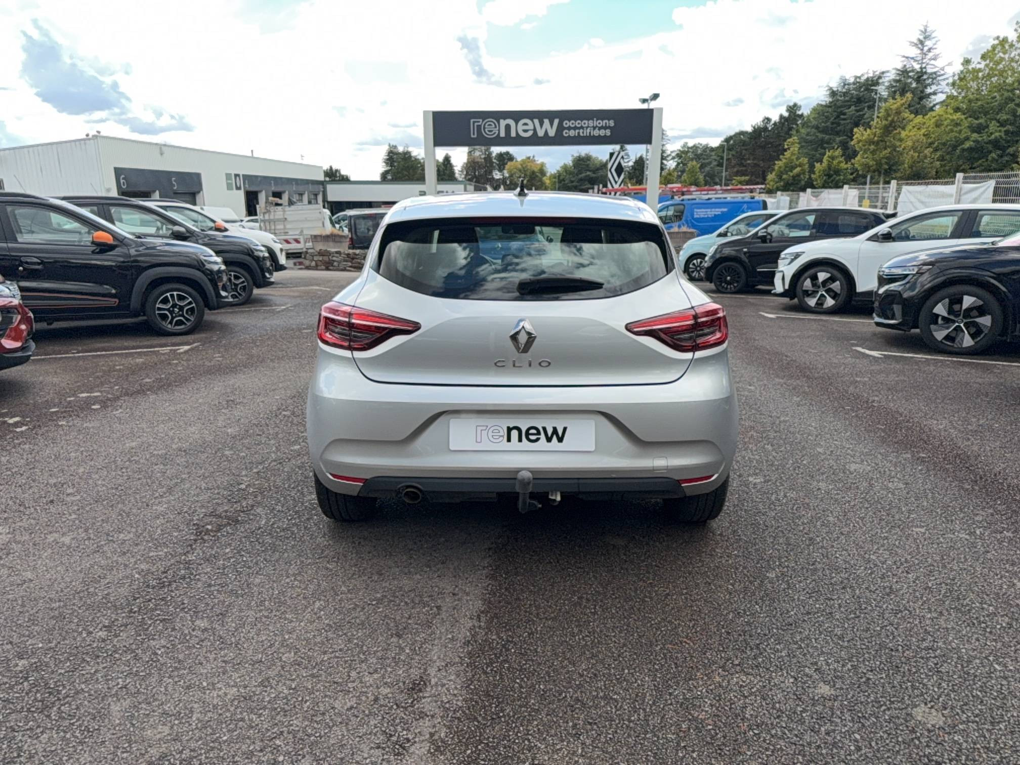 Vente en ligne Renault Clio 5 Clio TCe 90 au prix de 13 390 €