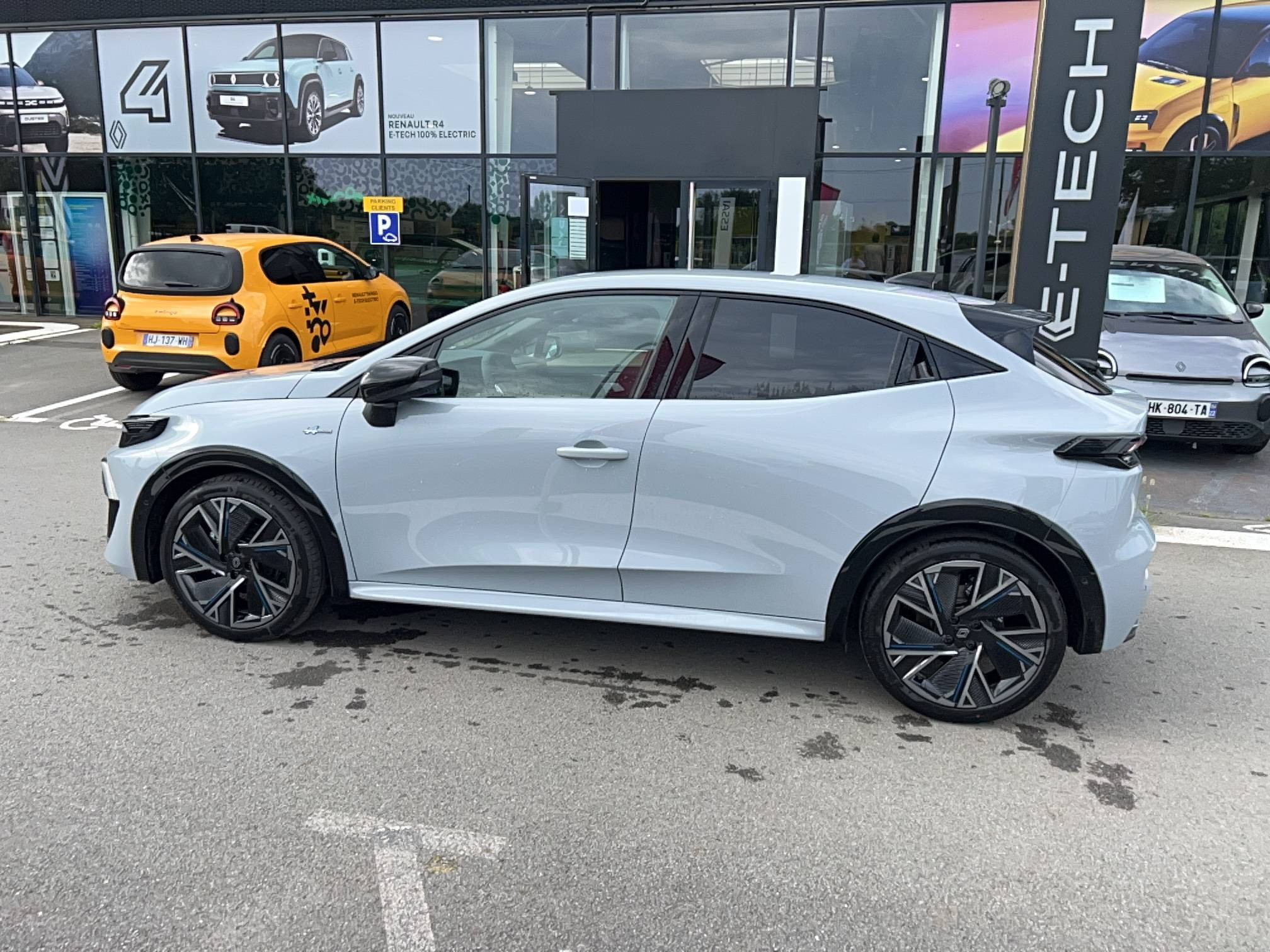 Vente en ligne Renault Clio 6 Clio E-Tech full hybrid 160 ch au prix de 29 990 €
