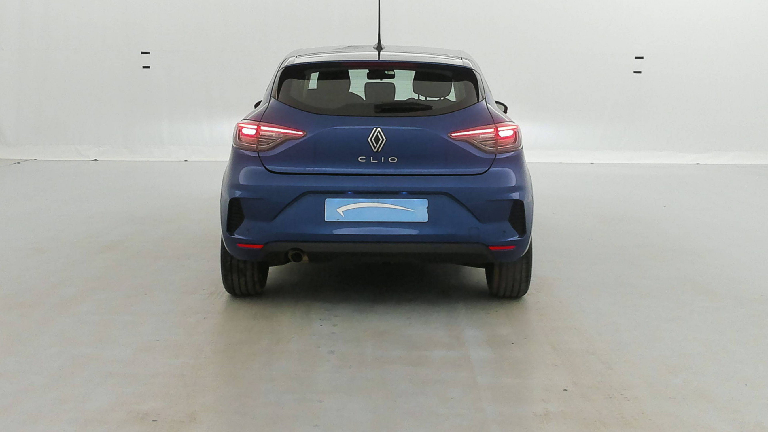 Vente en ligne Renault Clio 5 Clio TCe 90 au prix de 15 990 €
