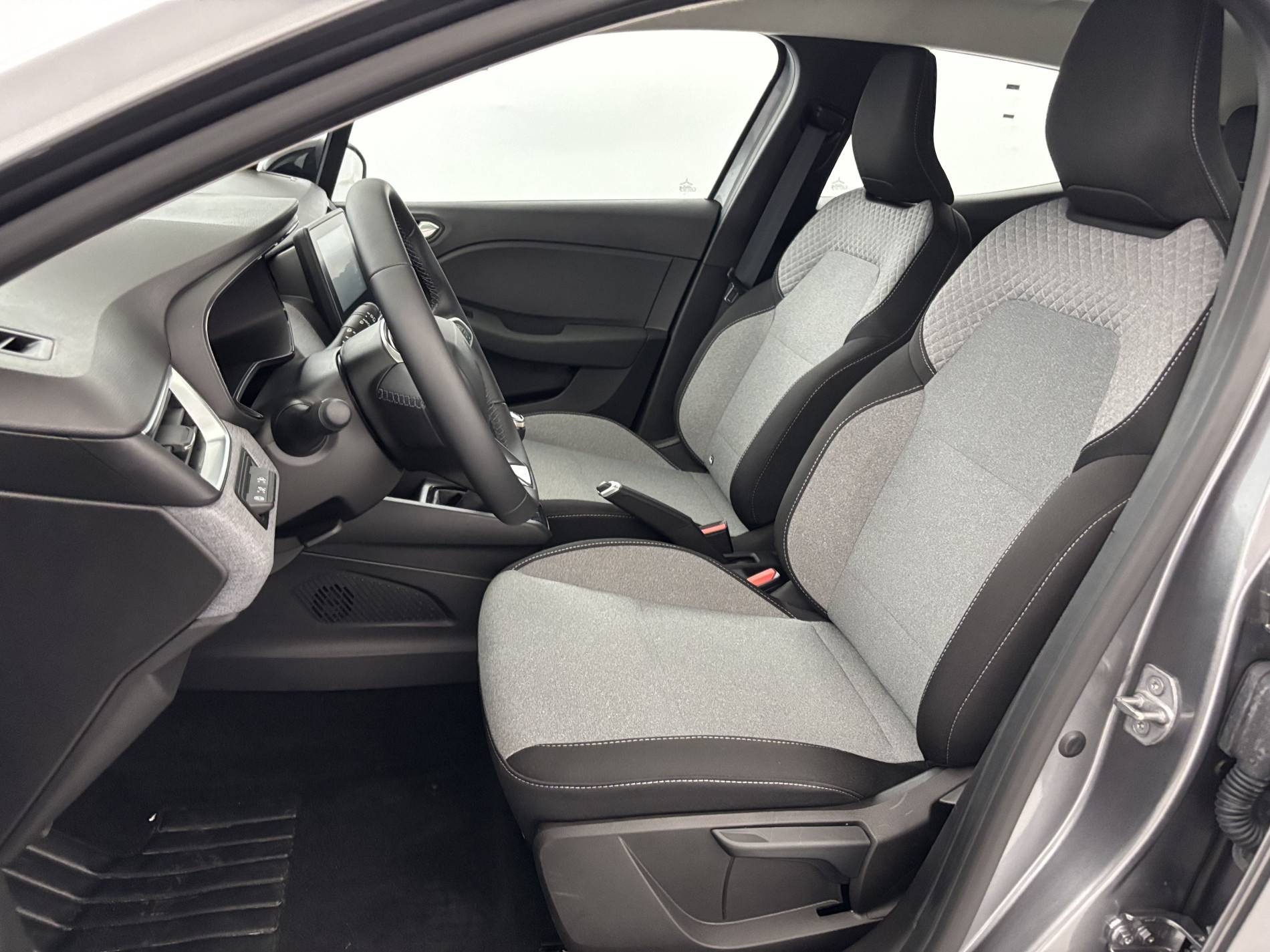 Vente en ligne Renault Clio 5 Clio Blue dCi 100 ch au prix de 18 500 €