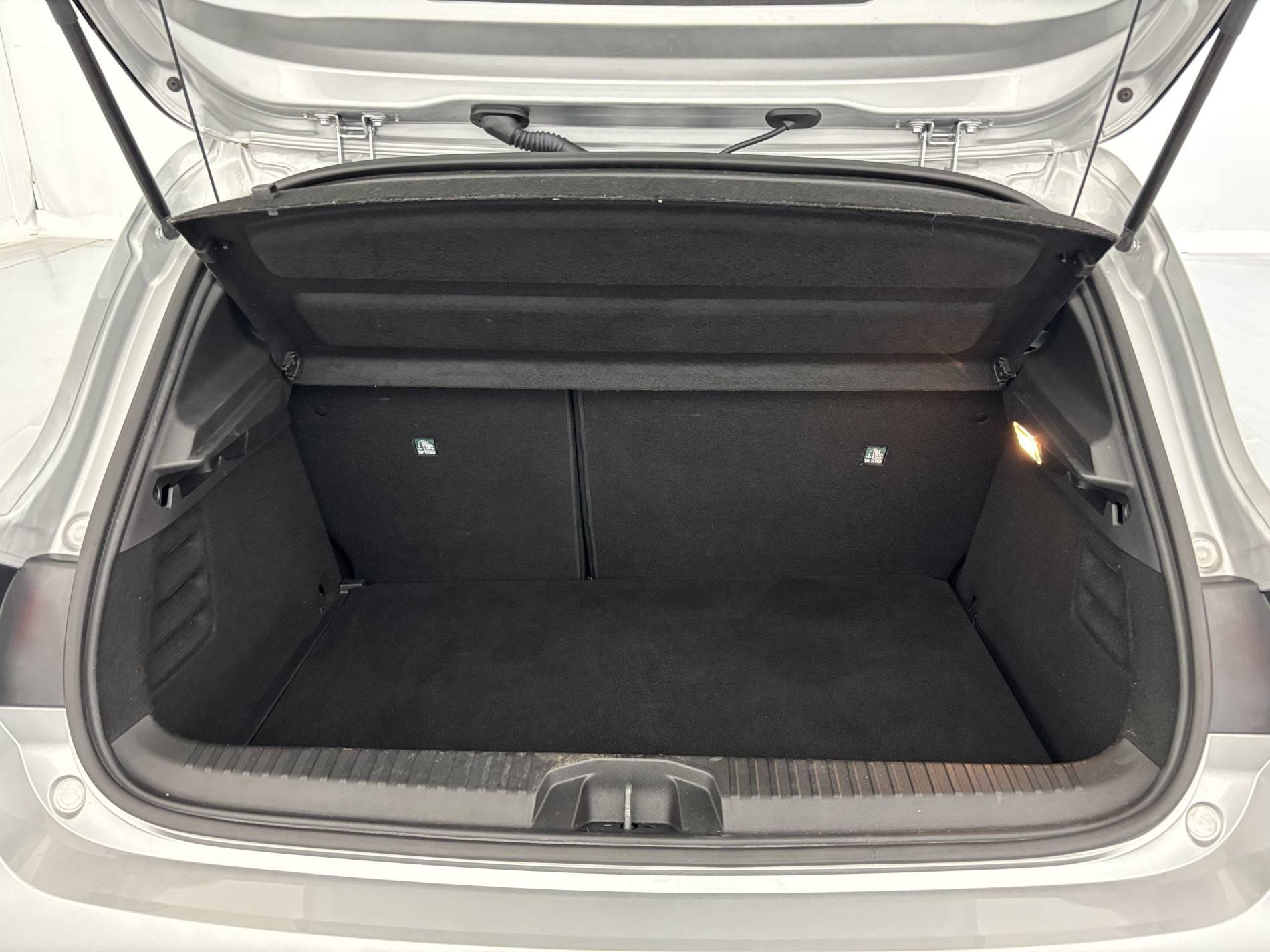 Vente en ligne Renault Clio 5 Clio TCe 90 au prix de 14 440 €