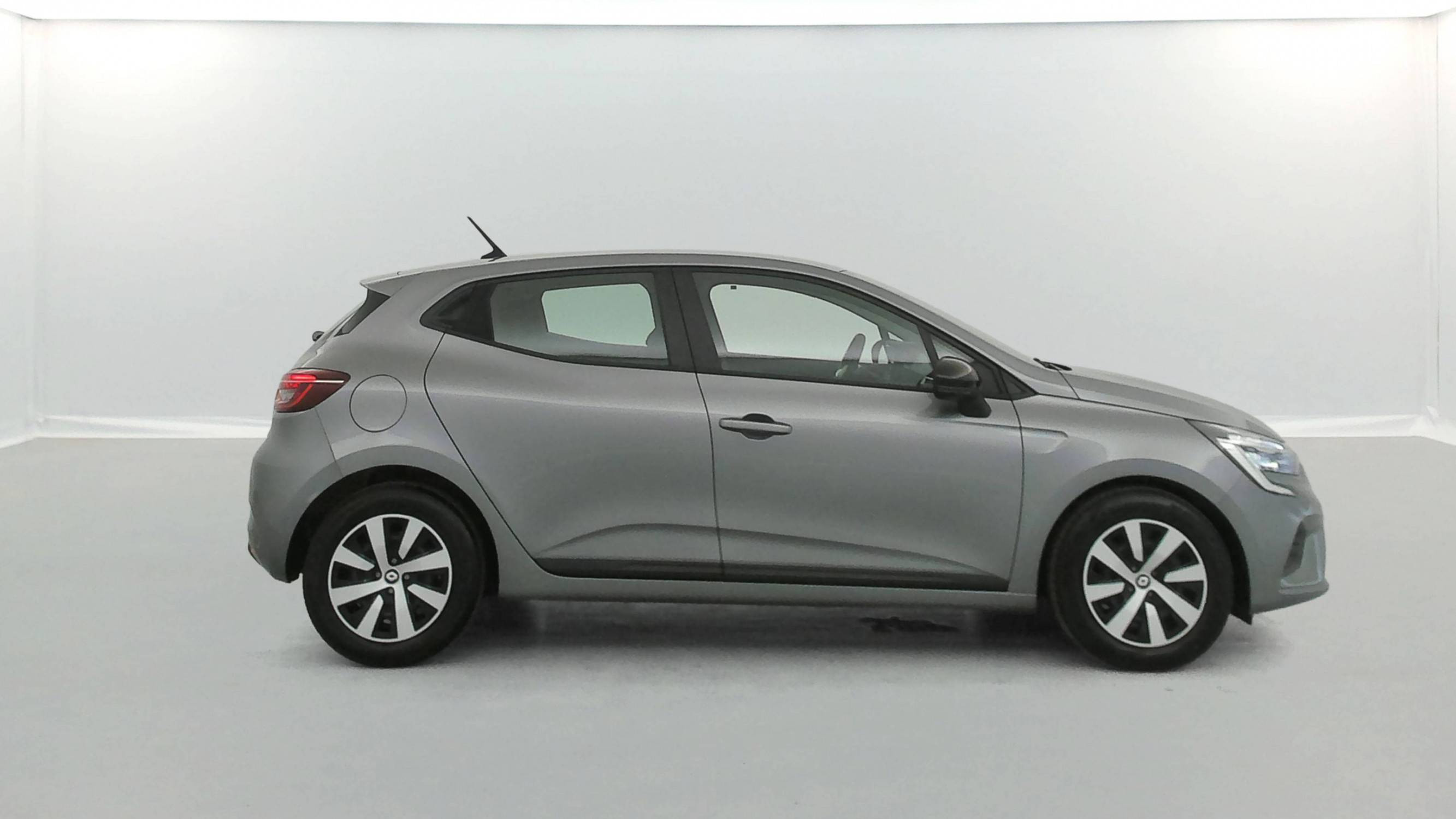 Vente en ligne Renault Clio 5 Clio TCe 90 au prix de 14 590 €