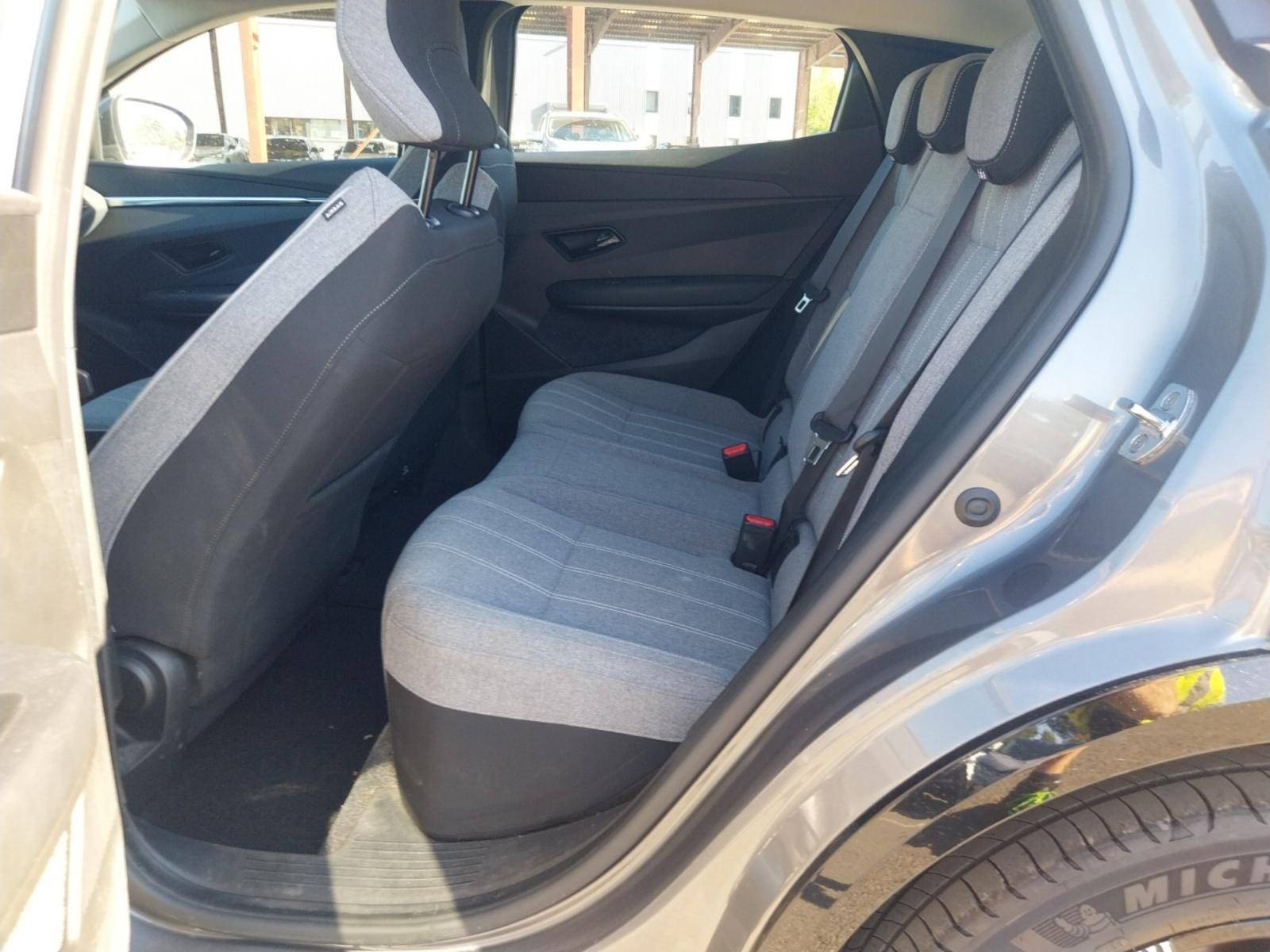 Vente en ligne Renault Megane E-Tech  EV40 130ch standard charge au prix de 19 990 €