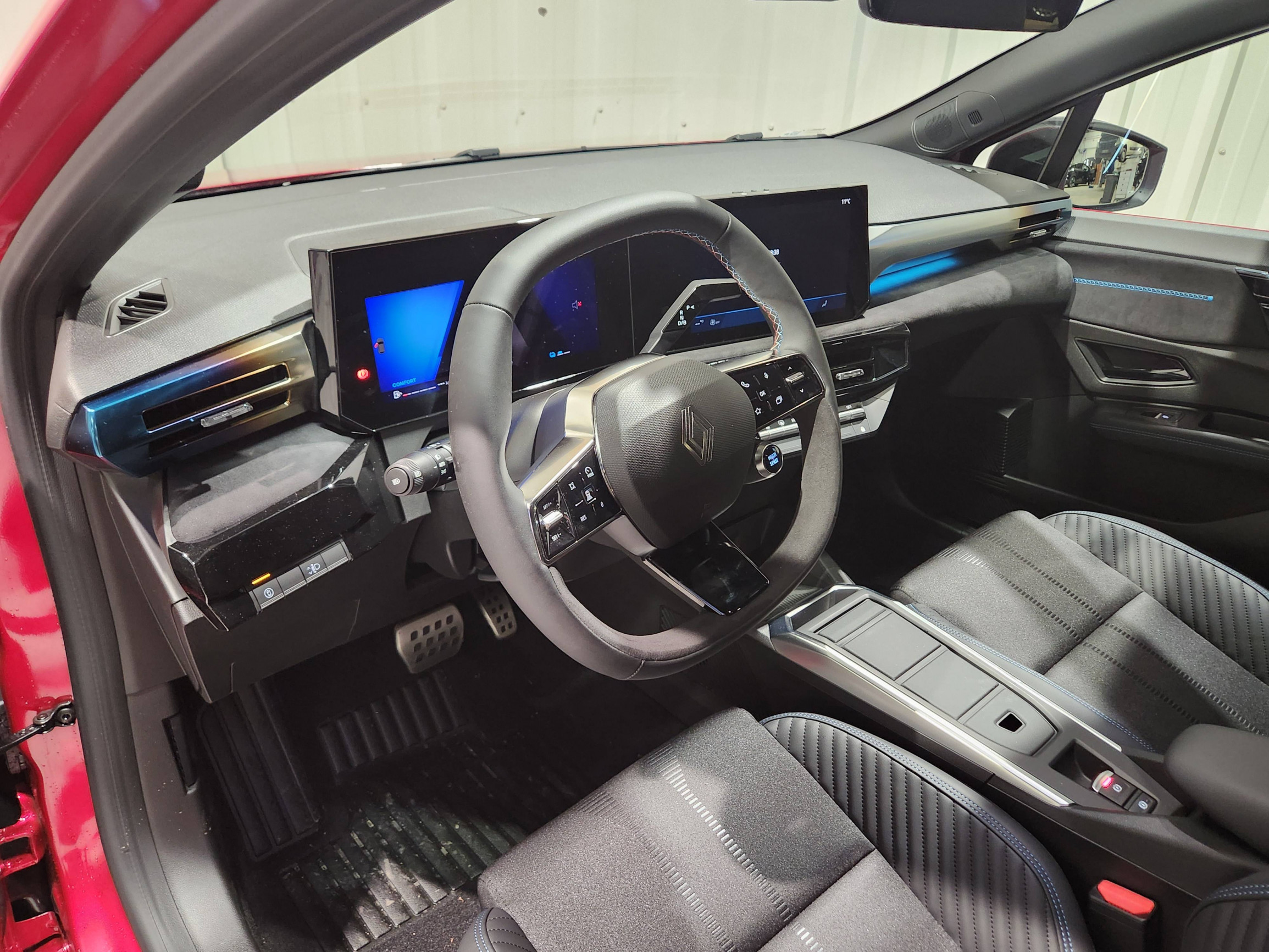 Vente en ligne Renault Clio 6 Clio E-Tech full hybrid 160 ch au prix de 27 690 €