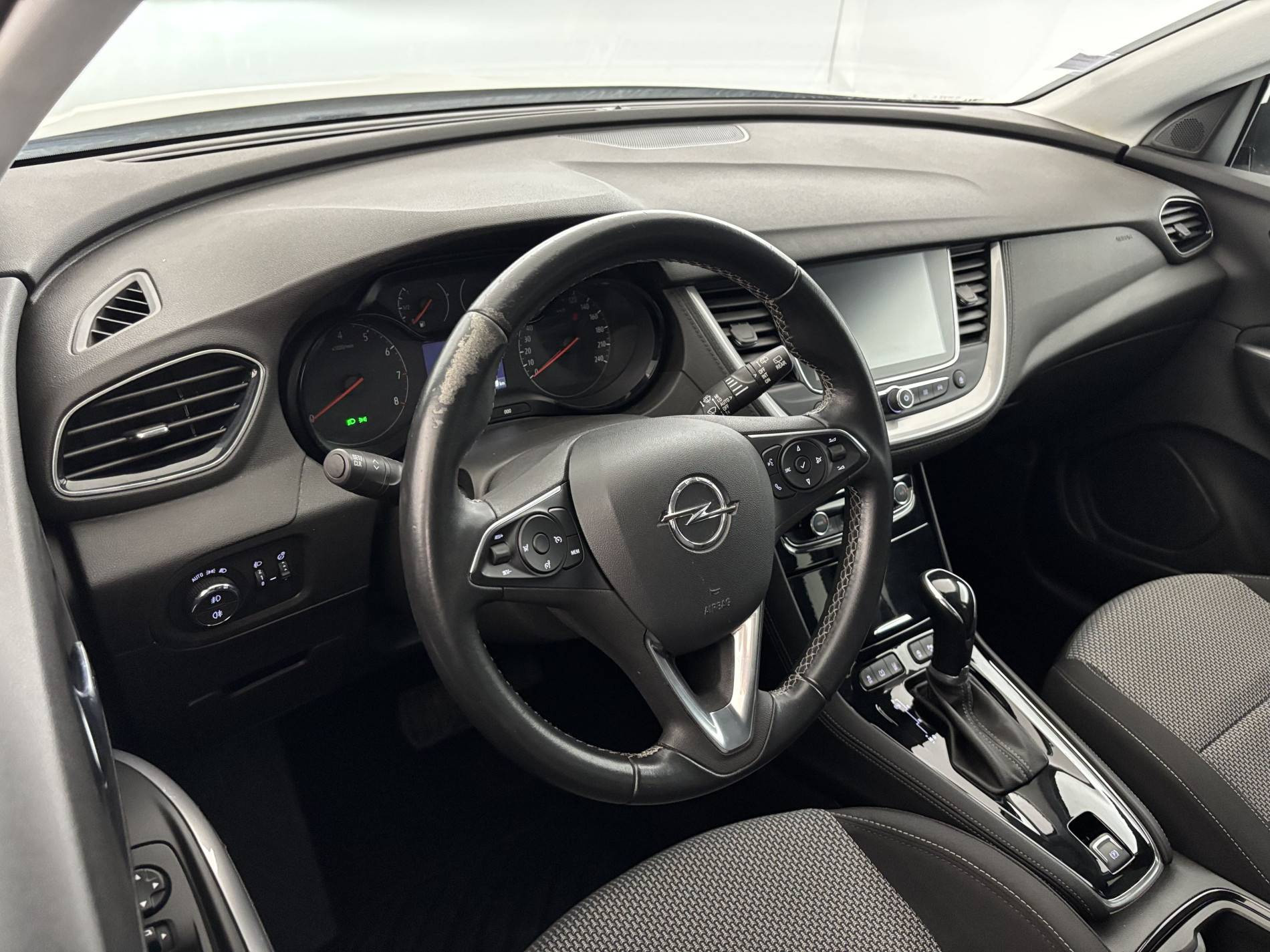 Vente en ligne Opel Grandland X  1.5 Diesel 130 ch BVA8 au prix de 14 890 €