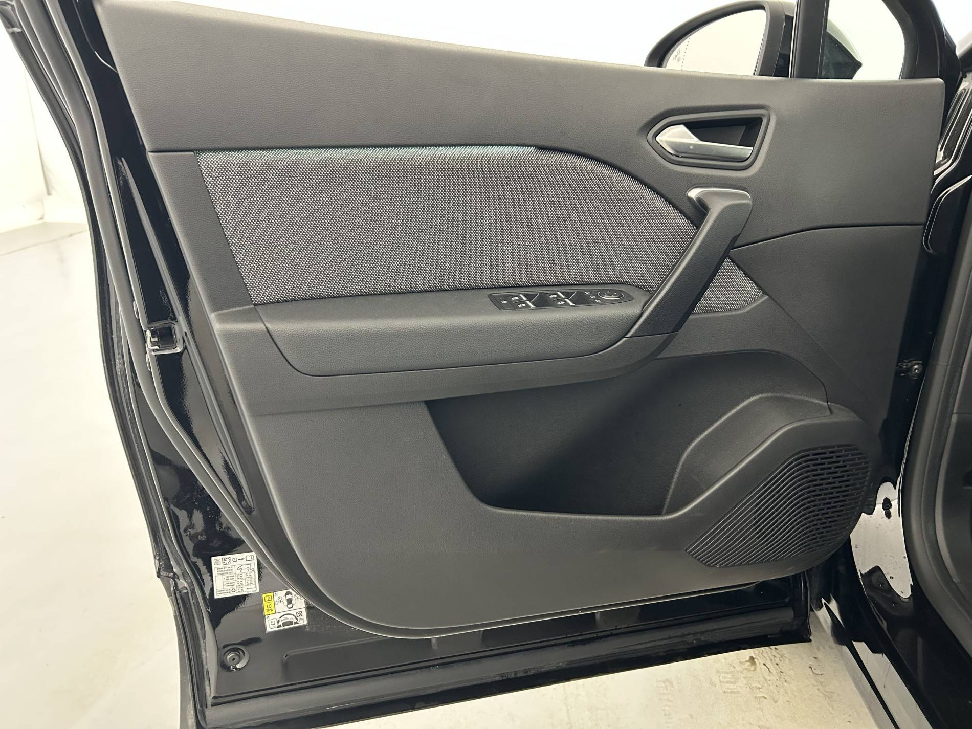 Vente en ligne Renault Symbioz  E-Tech full hybrid 145 au prix de 26 911 €